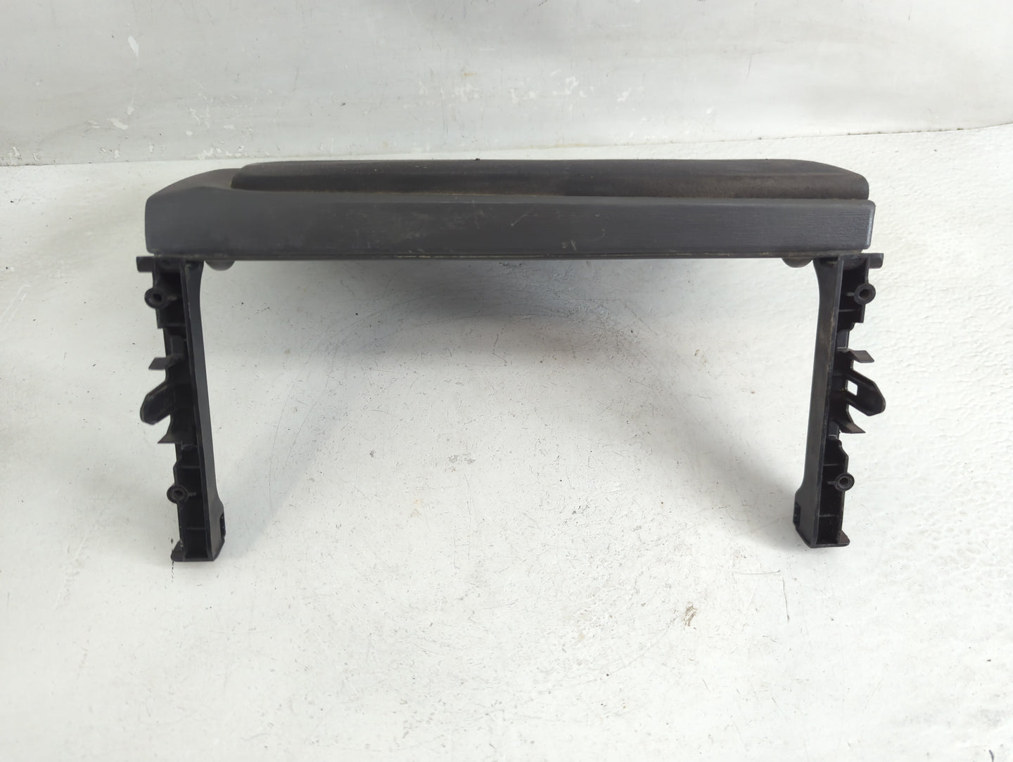 2014 Toyota Prius Center Console Armrest Cover Lid P/N:58962-47031 Fits OEM Used Auto Parts - Oemusedautoparts1.com