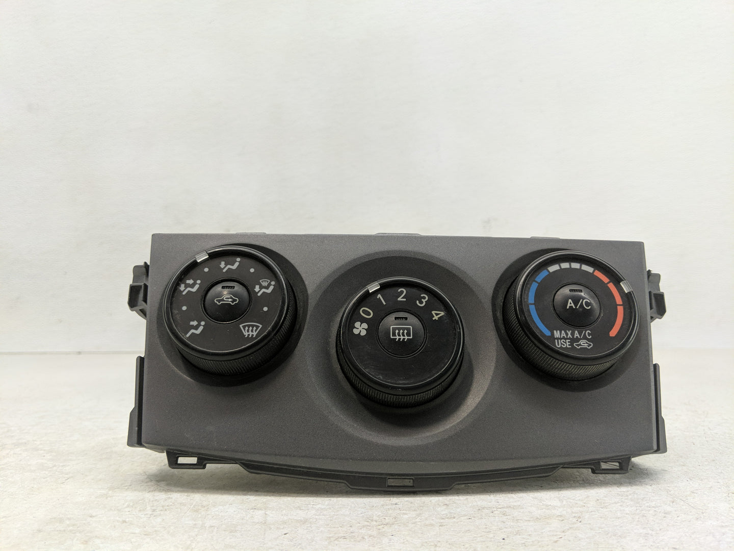 2012-2014 Toyota Prius Climate Control Module Temperature AC/Heater Replacement P/N:75D403 Fits Fits 2012 2013 2014 OEM Used