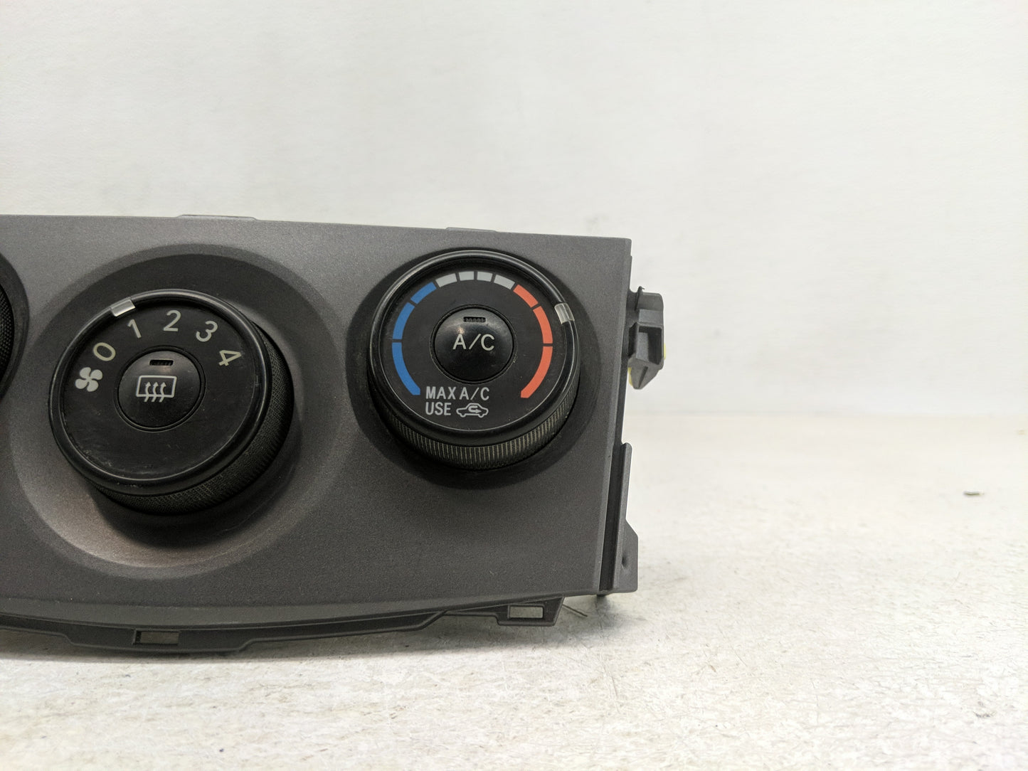 2012-2014 Toyota Prius Climate Control Module Temperature AC/Heater Replacement P/N:75D403 Fits Fits 2012 2013 2014 OEM Used