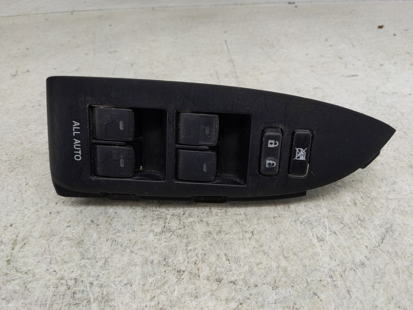 2010-2014 Toyota Prius Master Power Window Switch Replacement Driver Side Left P/N:84040-33100 Fits OEM Used Auto Parts - Oe