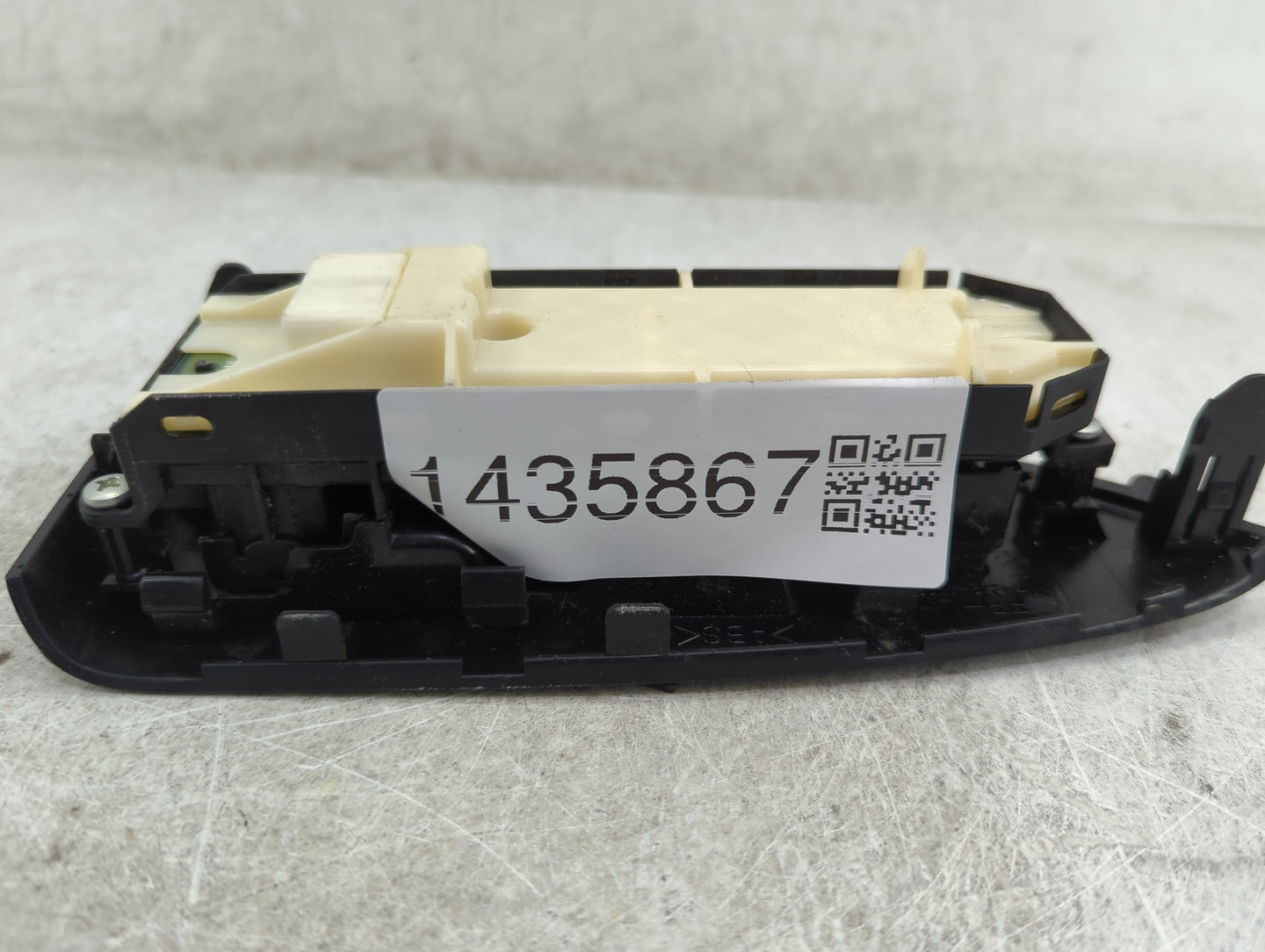 2010-2014 Toyota Prius Master Power Window Switch Replacement Driver Side Left P/N:515220 Fits OEM Used Auto Parts - Oemused