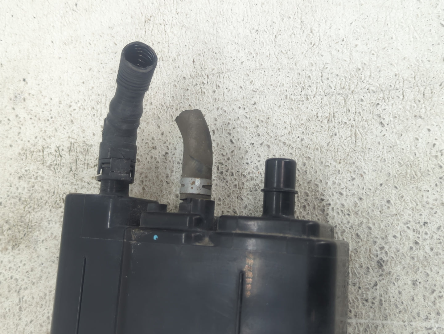 2014 Toyota Prius Fuel Vapor Charcoal Canister - Oemusedautoparts1.com