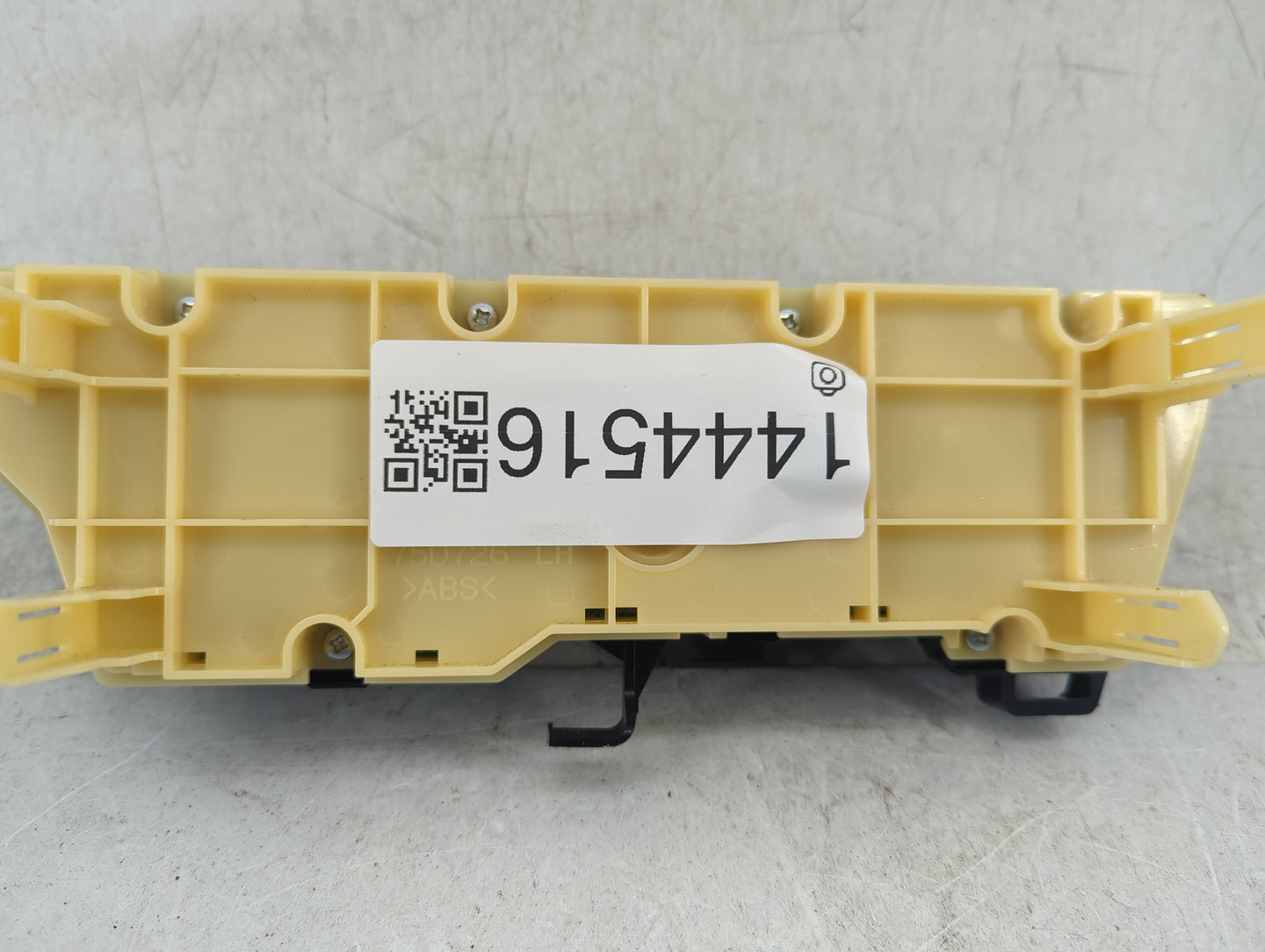 2013-2015 Toyota Prius Climate Control Module Temperature AC/Heater Replacement P/N:75D726 Fits Fits 2013 2014 2015 OEM Used