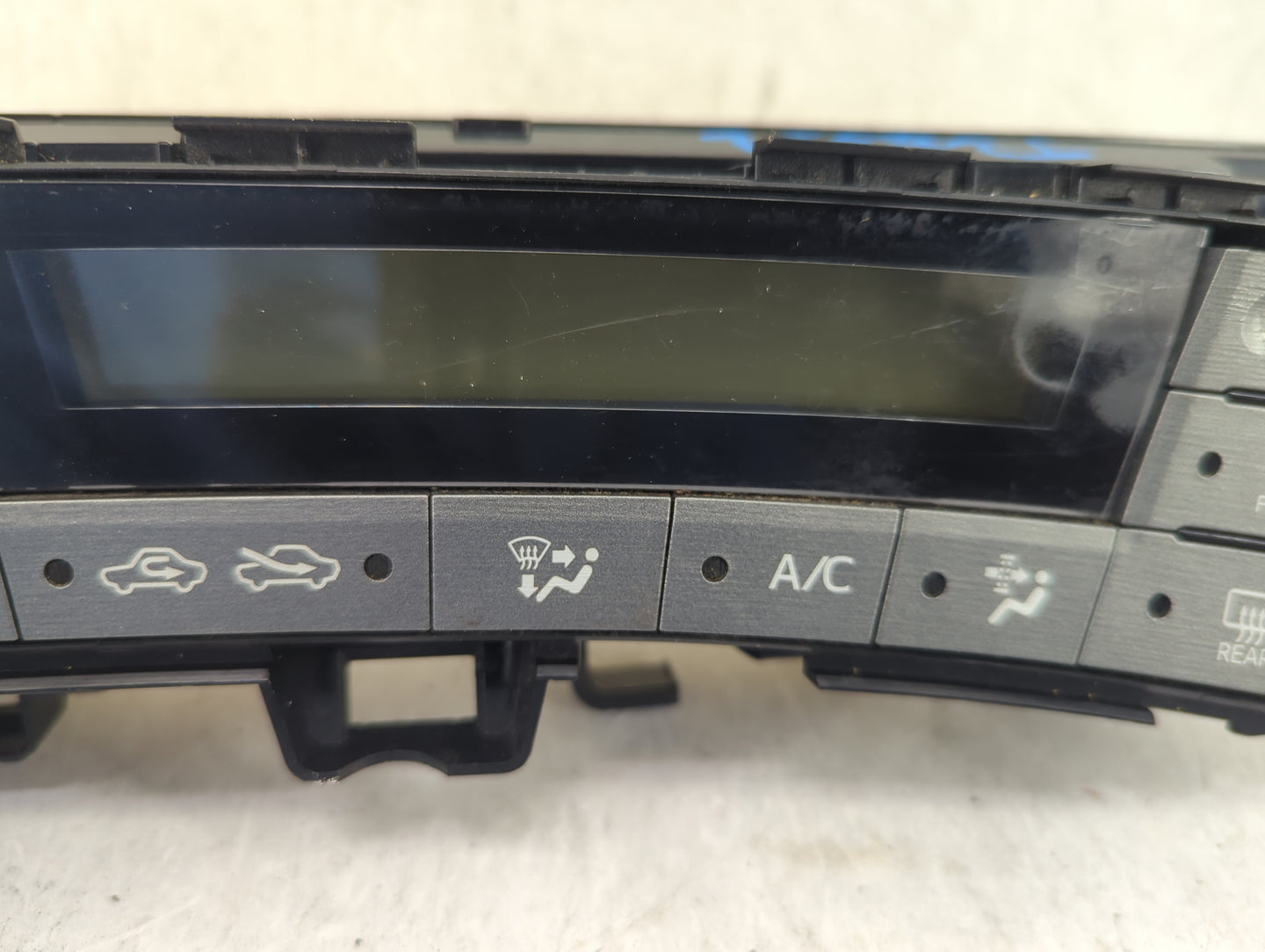 2013-2015 Toyota Prius Climate Control Module Temperature AC/Heater Replacement P/N:75D726 Fits Fits 2013 2014 2015 OEM Used