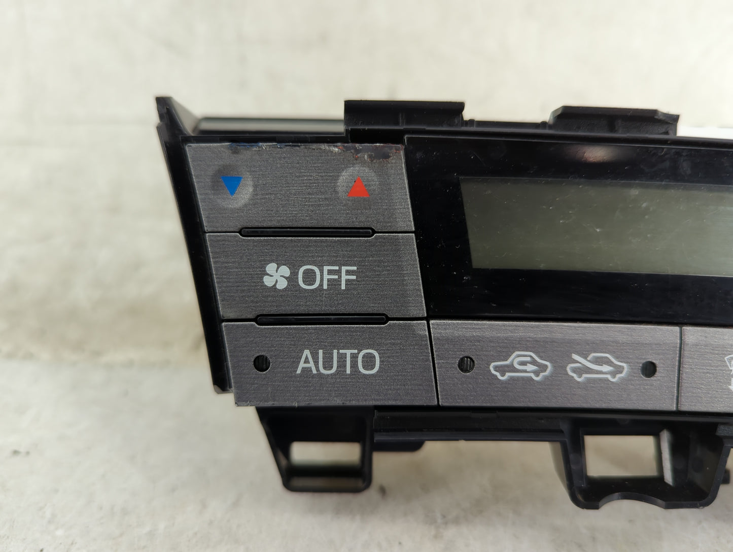 2012 Toyota Prius Climate Control Module Temperature AC/Heater Replacement P/N:75D726 Fits OEM Used Auto Parts - Oemusedauto