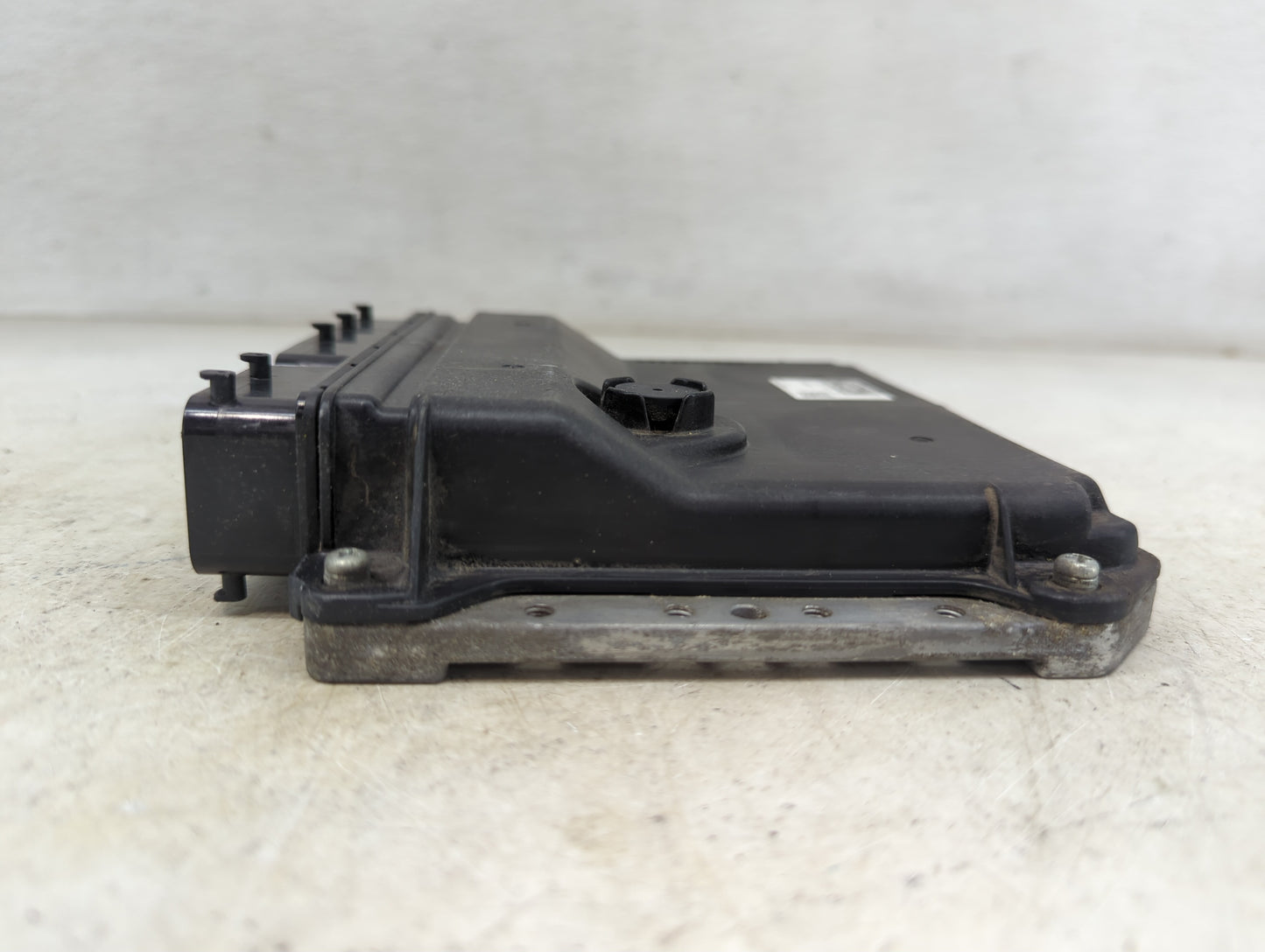 2014 Toyota Prius PCM Engine Control Computer ECU ECM PCU OEM P/N:89661-47590 275600-0011 Fits OEM Used Auto Parts - Oemused