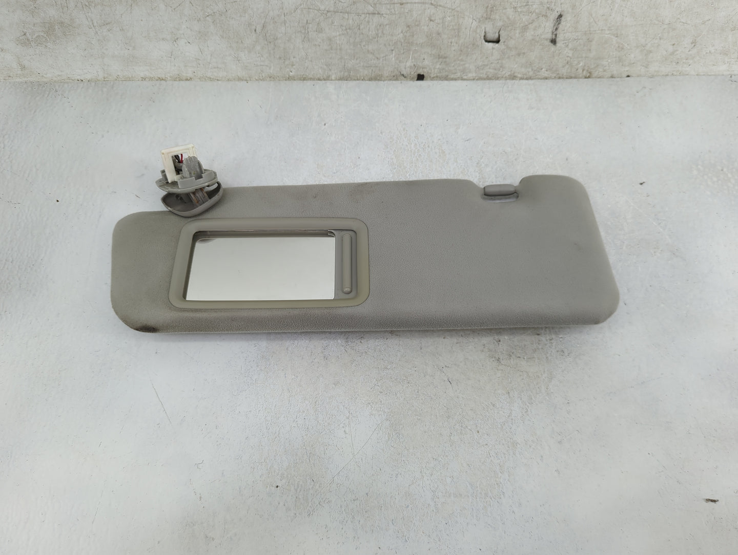 2012-2015 Toyota Prius Sun Visor Shade Replacement Driver Left Mirror Fits Fits 2012 2013 2014 2015 OEM Used Auto Parts - Oe