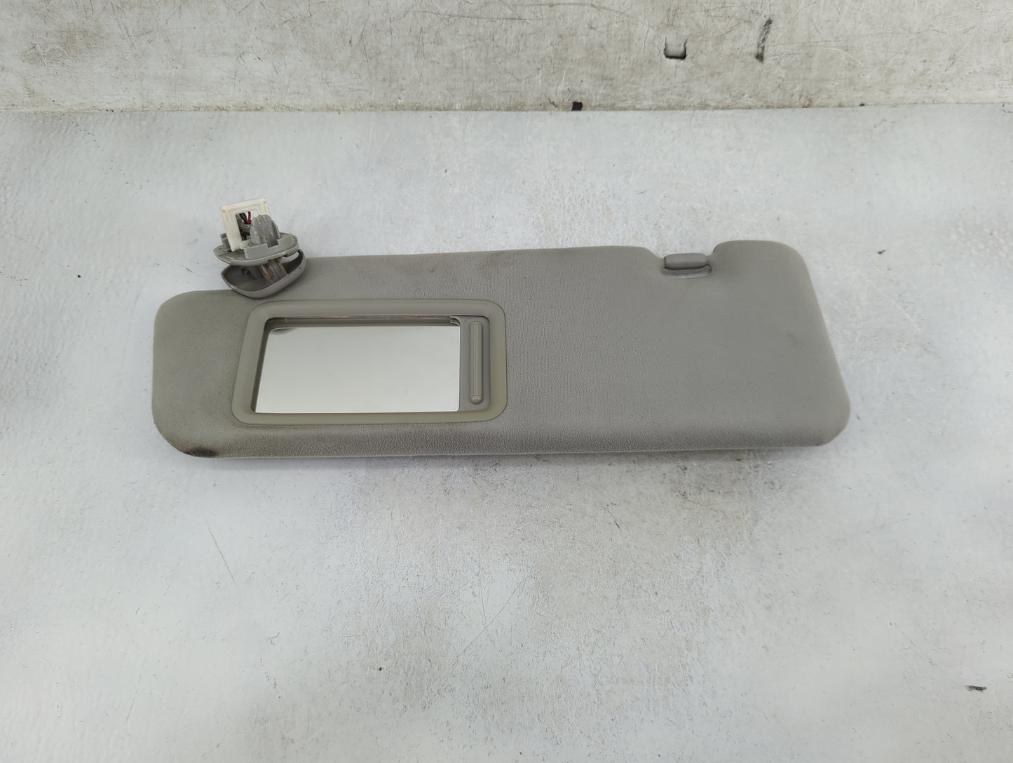 2012-2015 Toyota Prius Sun Visor Shade Replacement Driver Left Mirror Fits Fits 2012 2013 2014 2015 OEM Used Auto Parts - Oe