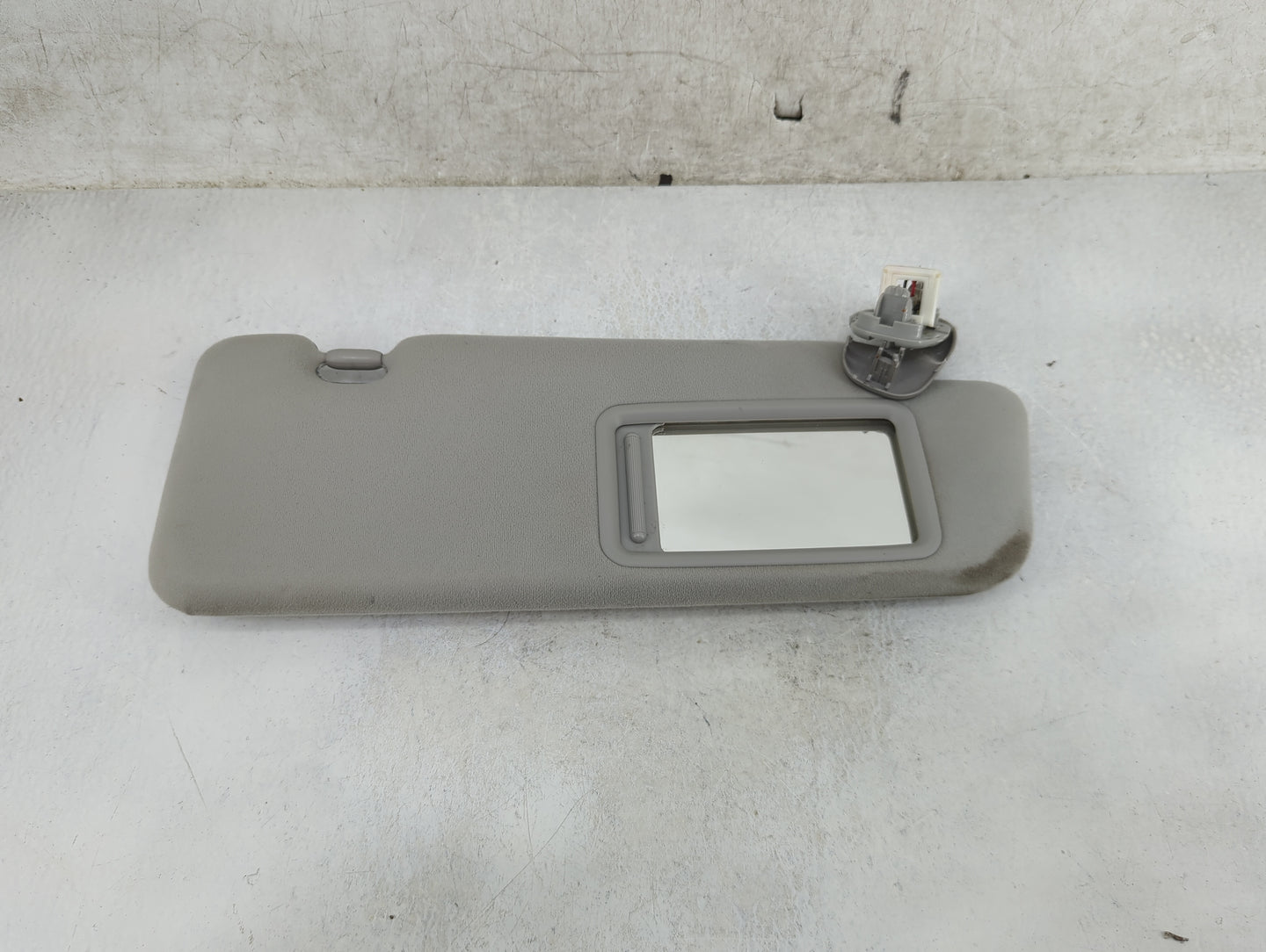 2010-2015 Toyota Prius Sun Visor Shade Replacement Passenger Right Mirror Fits Fits 2010 2011 2012 2013 2014 2015 OEM Used A