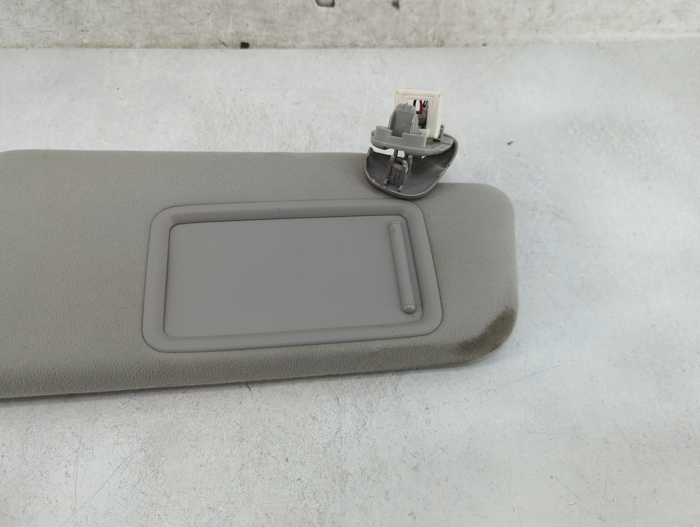 2010-2015 Toyota Prius Sun Visor Shade Replacement Passenger Right Mirror Fits Fits 2010 2011 2012 2013 2014 2015 OEM Used A