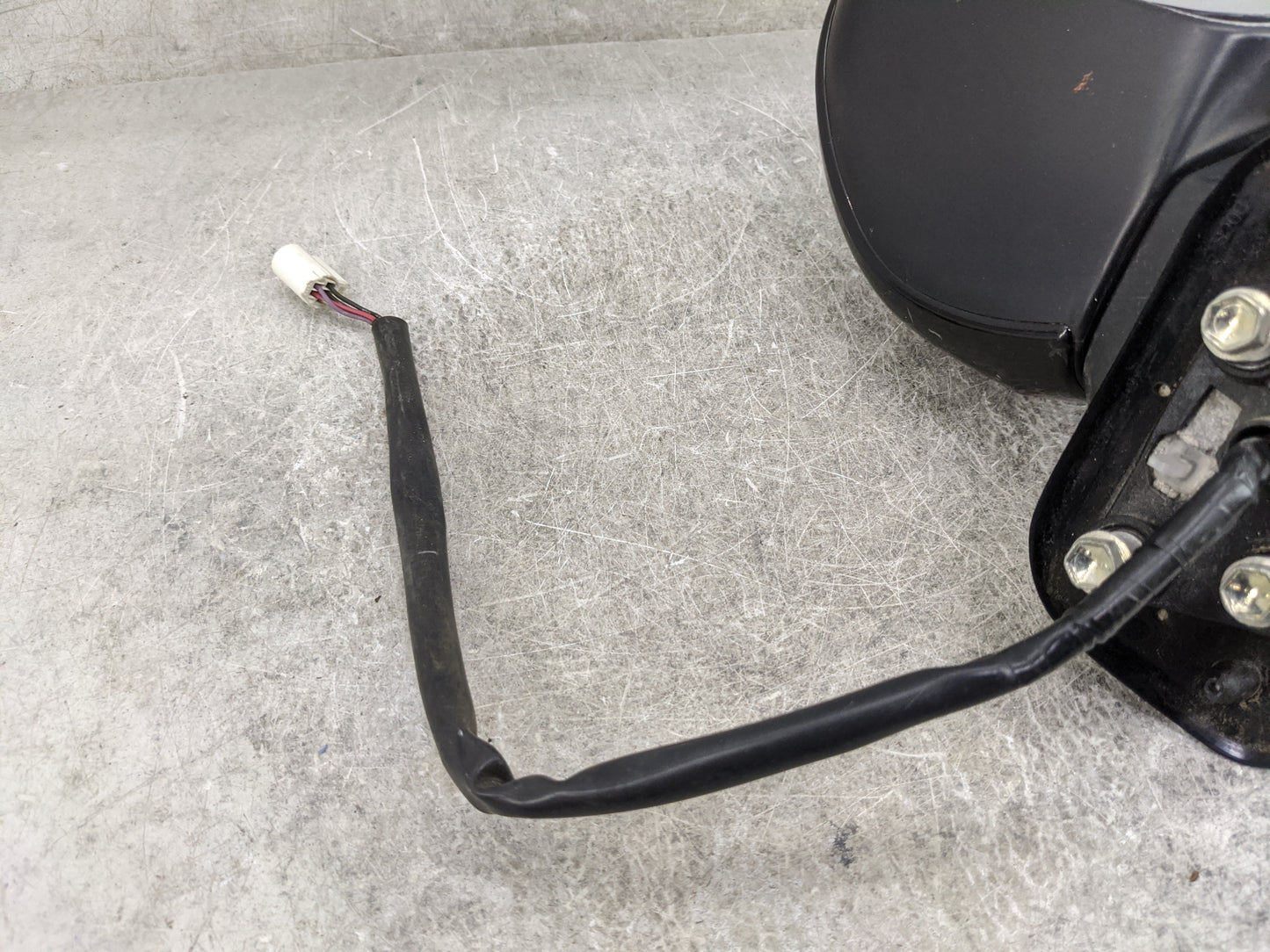 2010-2015 Toyota Prius Passenger Side View Mirror - Right Door Mirror OEM Used - Oemusedautoparts1.com