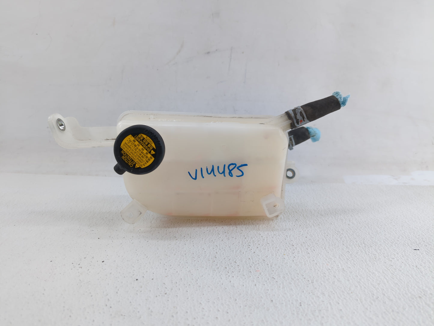 2012-2015 Toyota Prius Windshield Washer Fluid Reservoir Bottle Oem - Oemusedautoparts1.com