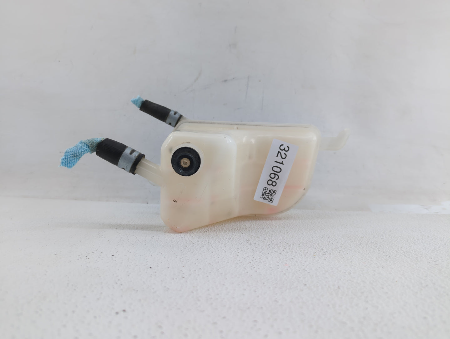 2012-2015 Toyota Prius Windshield Washer Fluid Reservoir Bottle Oem - Oemusedautoparts1.com