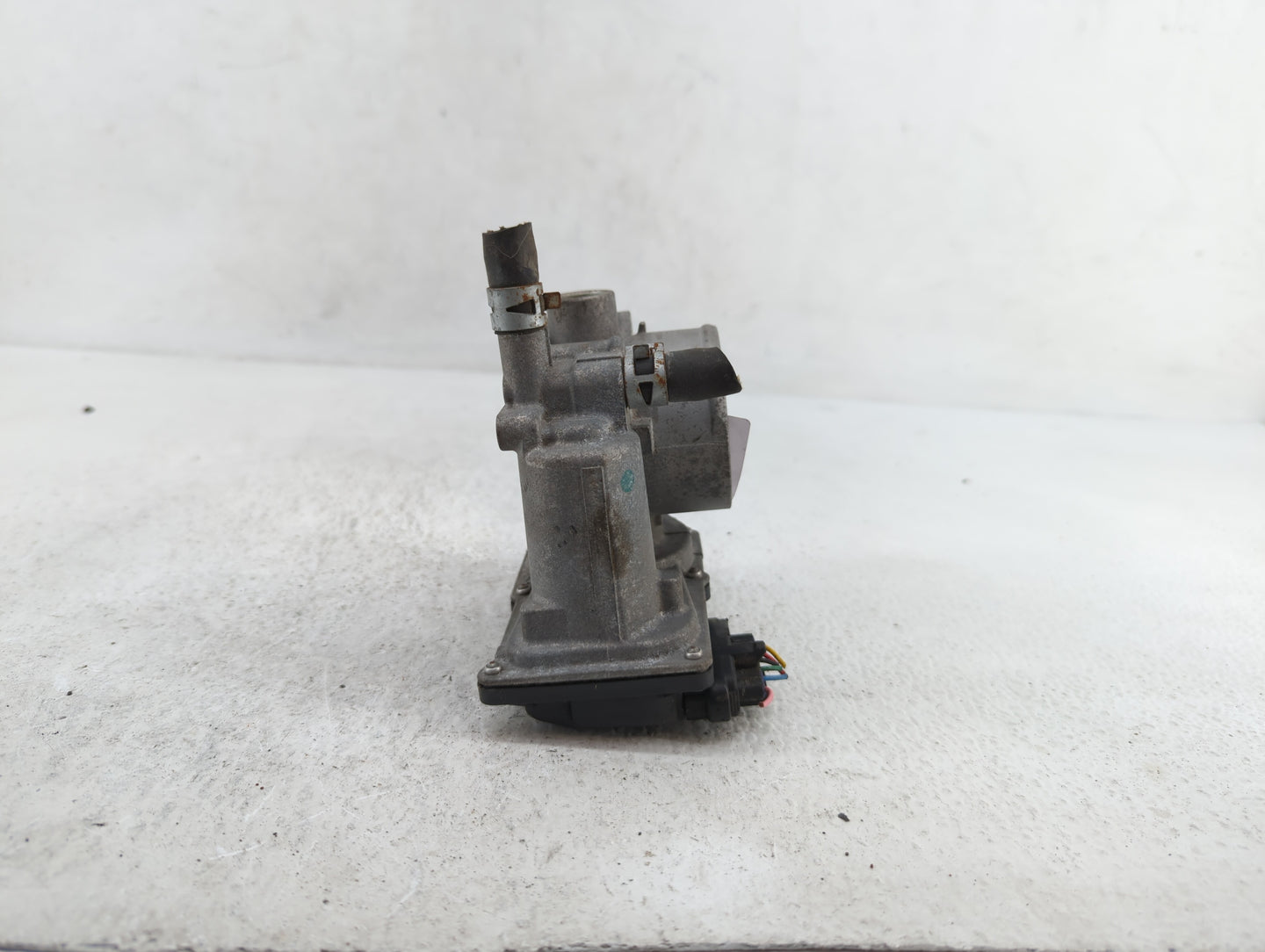 2010-2022 Toyota Prius Throttle Body P/N:22030-37060 Fits Fits 2010 2011 2012 2013 2014 2015 2016 2017 2018 2019 2020 2021 2