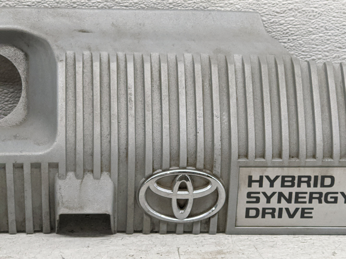 2014 Toyota Prius Engine Cover - Oemusedautoparts1.com