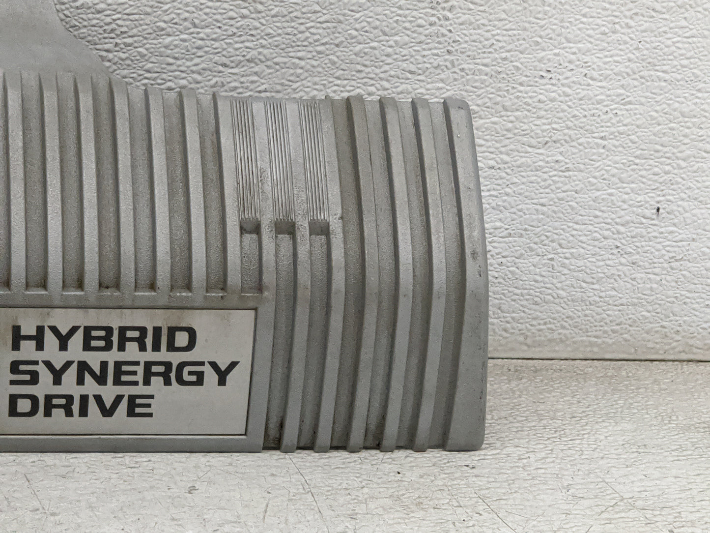 2014 Toyota Prius Engine Cover - Oemusedautoparts1.com
