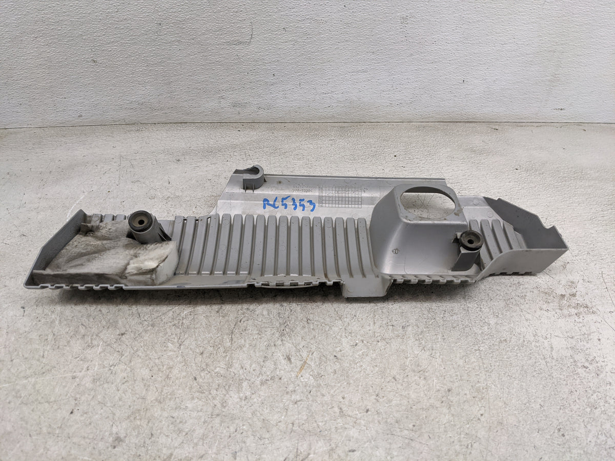2014 Toyota Prius Engine Cover - Oemusedautoparts1.com