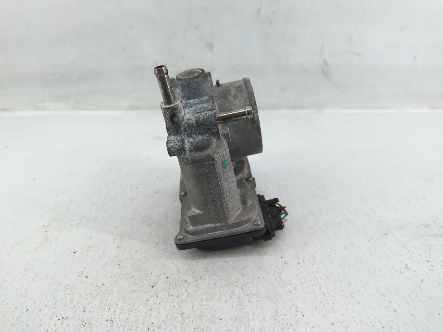 2010-2022 Toyota Prius Throttle Body P/N:22030-37060 Fits Fits 2010 2011 2012 2013 2014 2015 2016 2017 2018 2019 2020 2021 2