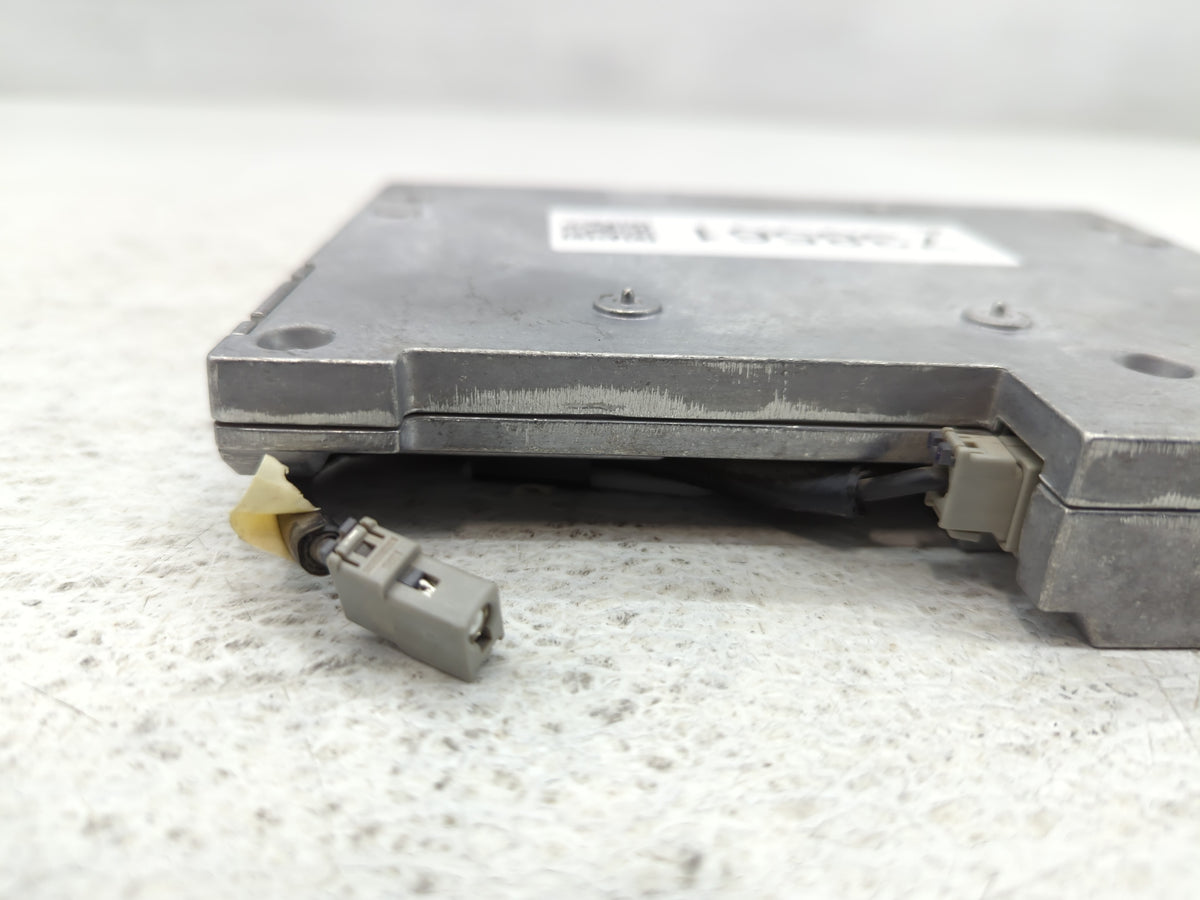 2014 Toyota Prius Am Fm Cd Player Radio Receiver - Oemusedautoparts1.com