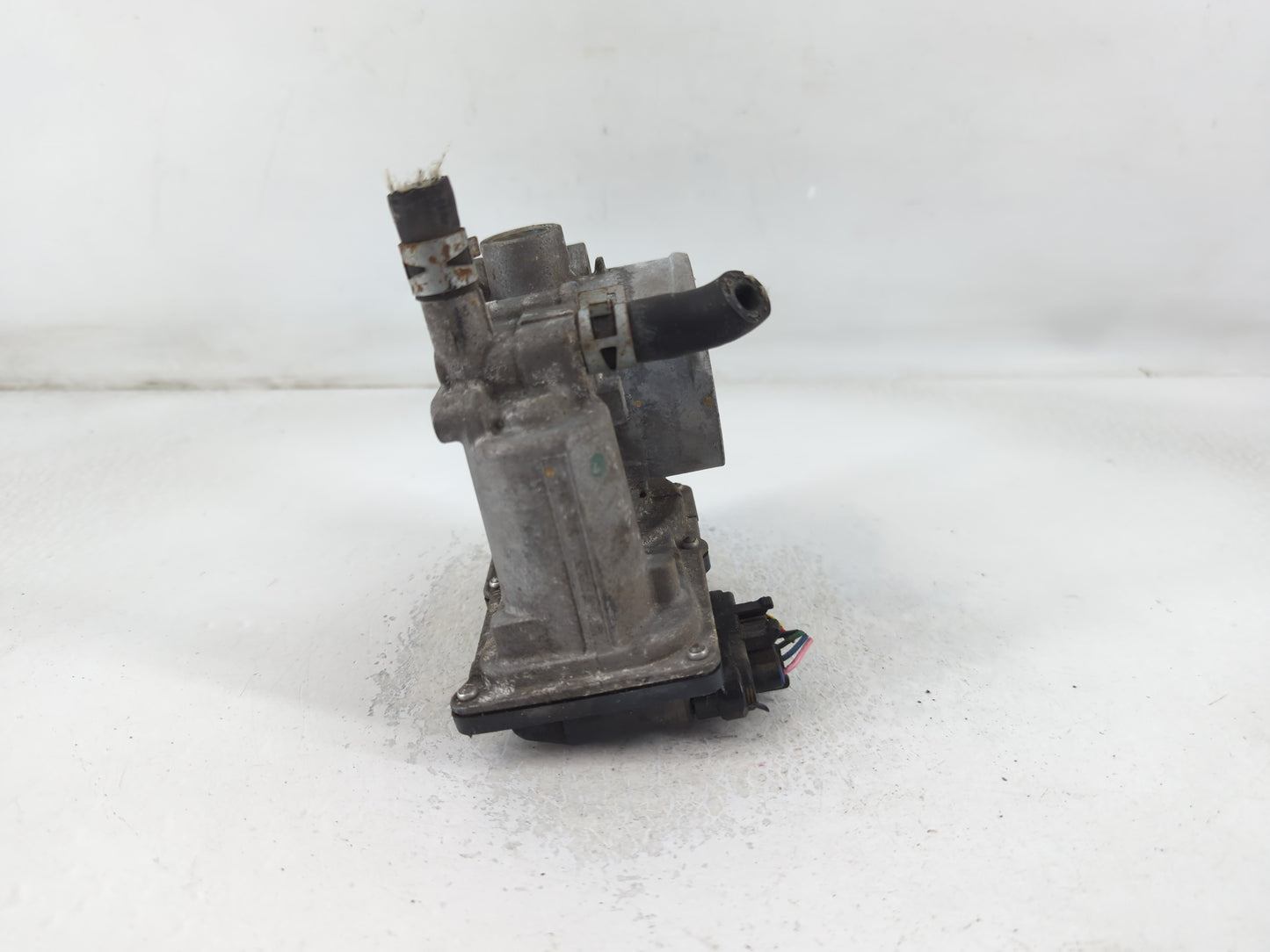 2010-2022 Toyota Prius Throttle Body P/N:22030-37060 Fits Fits 2010 2011 2012 2013 2014 2015 2016 2017 2018 2019 2020 2021 2