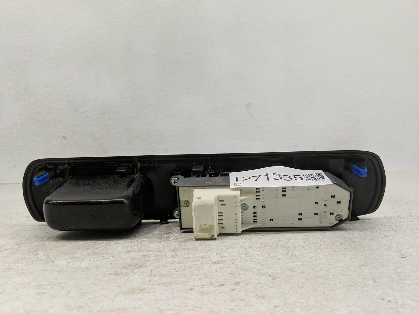 2012-2014 Toyota Prius C Master Power Window Switch Replacement Driver Side Left P/N:74232-52730 74232-52T10 Fits OEM Used A