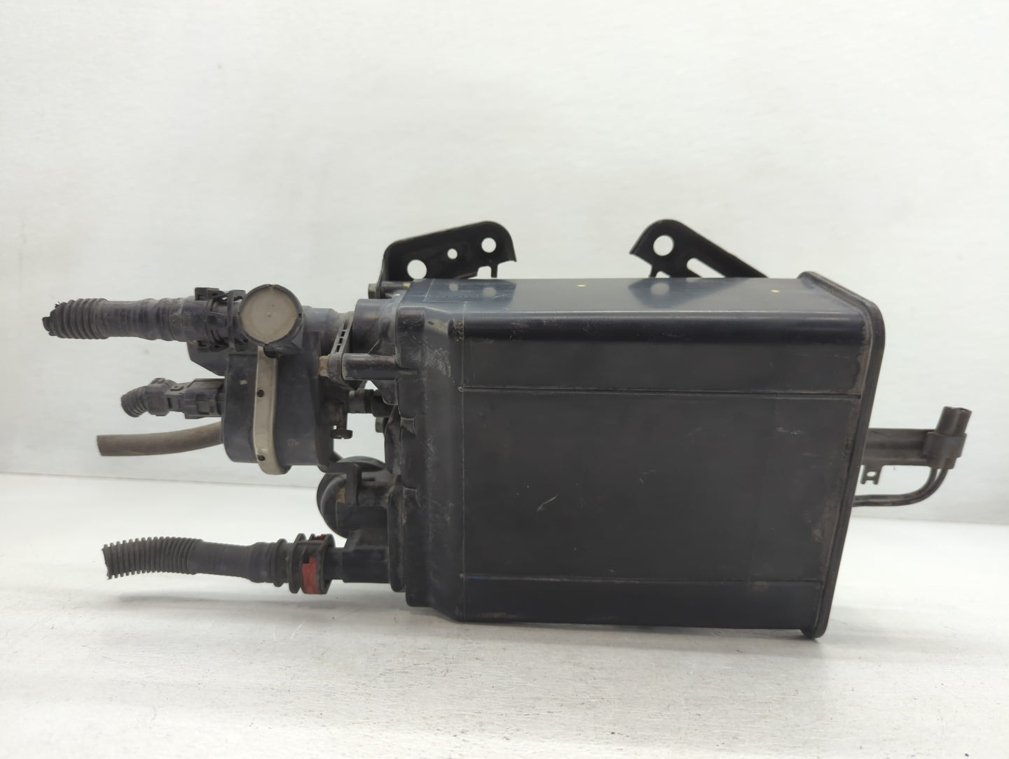 2014 Toyota Prius C Fuel Vapor Charcoal Canister - Oemusedautoparts1.com