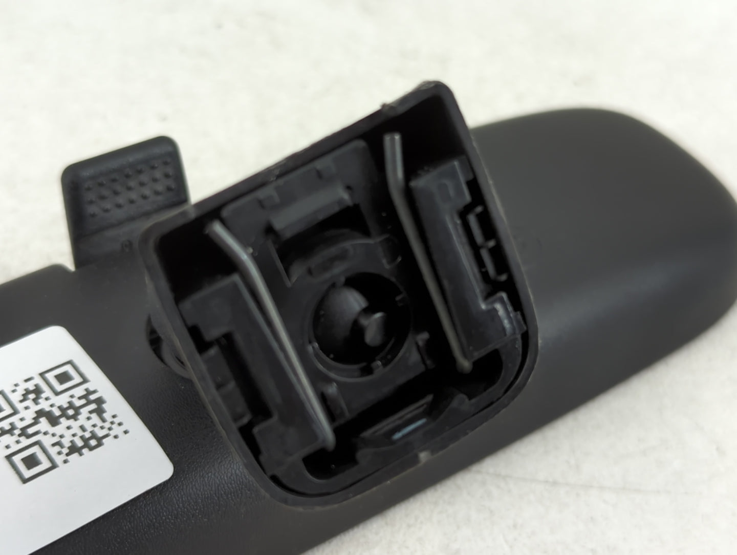 2004-2015 Toyota Rav4 Interior Rear View Mirror Replacement OEM P/N:E4012197 E4022197 Fits OEM Used Auto Parts - Oemusedauto