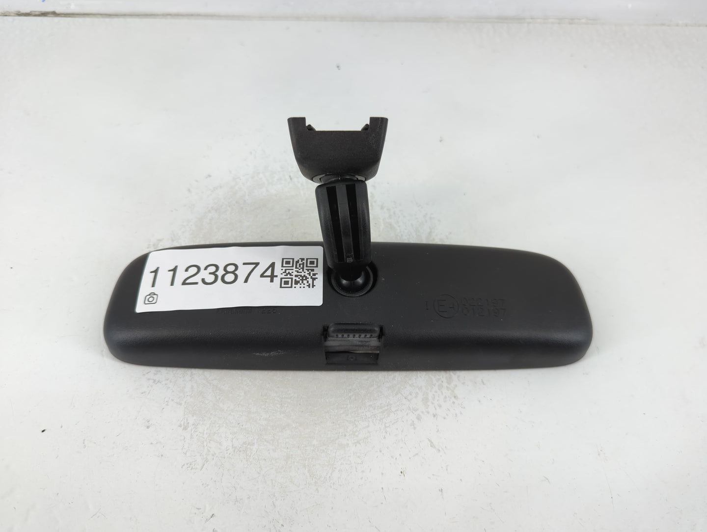 2004-2015 Toyota Rav4 Interior Rear View Mirror Replacement OEM P/N:E4012197 E4022197 Fits OEM Used Auto Parts - Oemusedauto