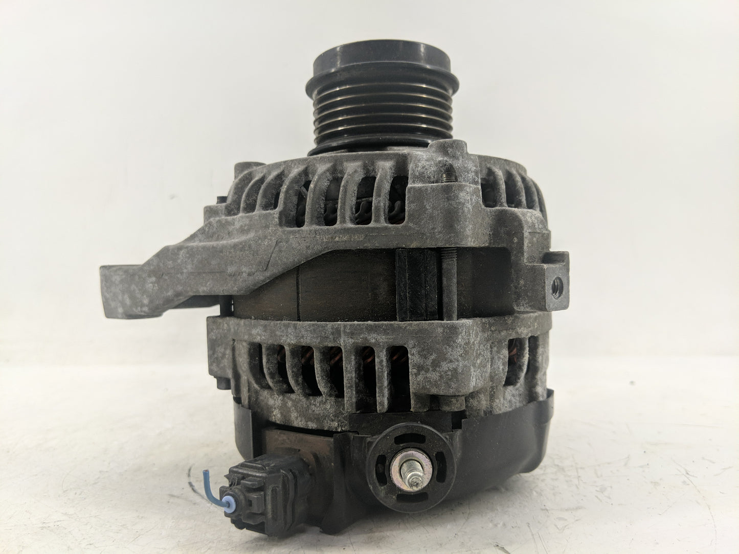 2013-2018 Toyota Rav4 Alternator Replacement Generator Charging Assembly Engine OEM P/N:27060-0V140 104211-3531 Fits OEM Use