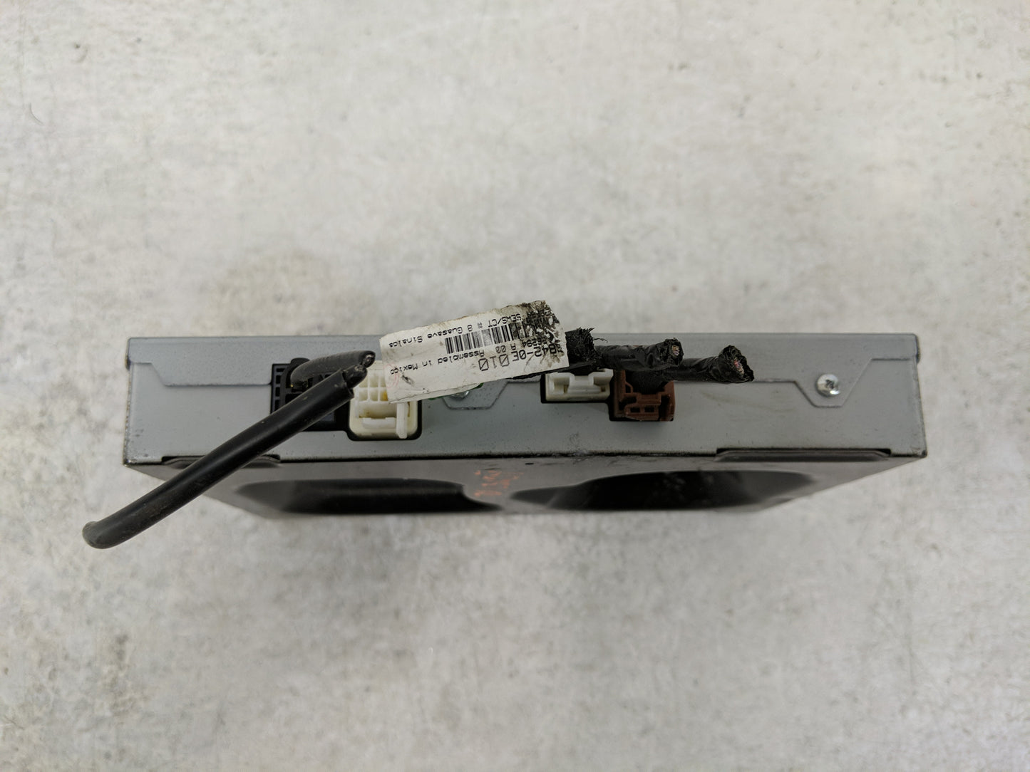 2014 Toyota Rav4 Radio AM FM Cd Player Receiver Replacement P/N:86180-0E011 Fits OEM Used Auto Parts - Oemusedautoparts1.com