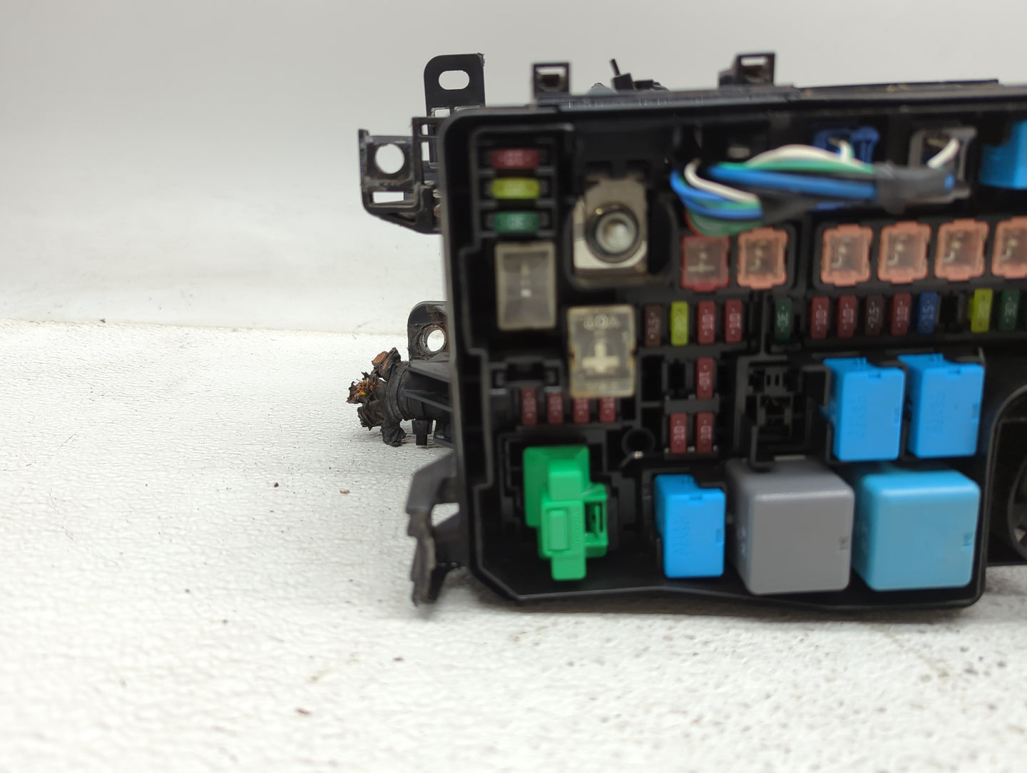 2013-2018 Toyota Rav4 Fusebox Fuse Box Panel Relay Module P/N:82662-0R140 Fits Fits 2013 2014 2015 2016 2017 2018 2019 2020 