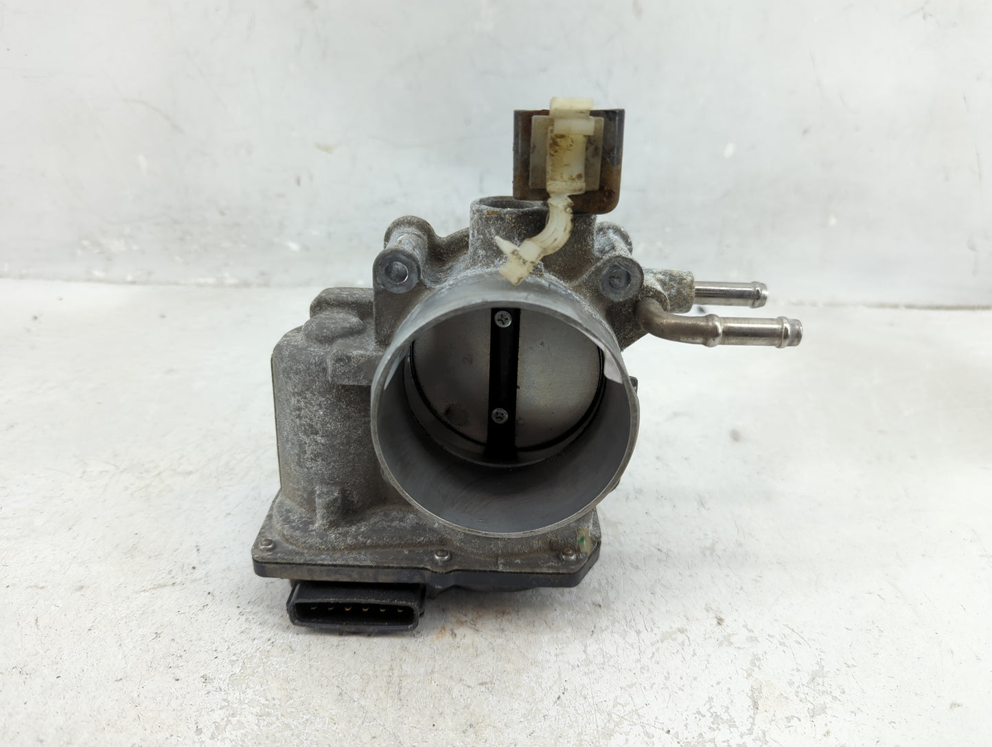 2009-2018 Toyota Rav4 Throttle Body P/N:22030-0V010 Fits Fits 2009 2010 2011 2012 2013 2014 2015 2016 2017 2018 2019 OEM Use