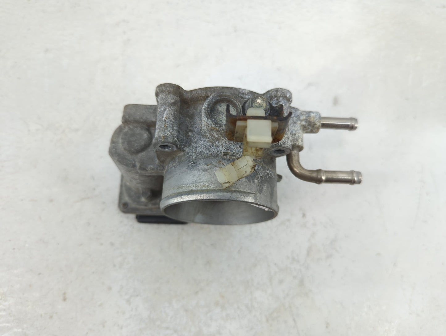 2009-2018 Toyota Rav4 Throttle Body P/N:22030-0V010 Fits Fits 2009 2010 2011 2012 2013 2014 2015 2016 2017 2018 2019 OEM Use