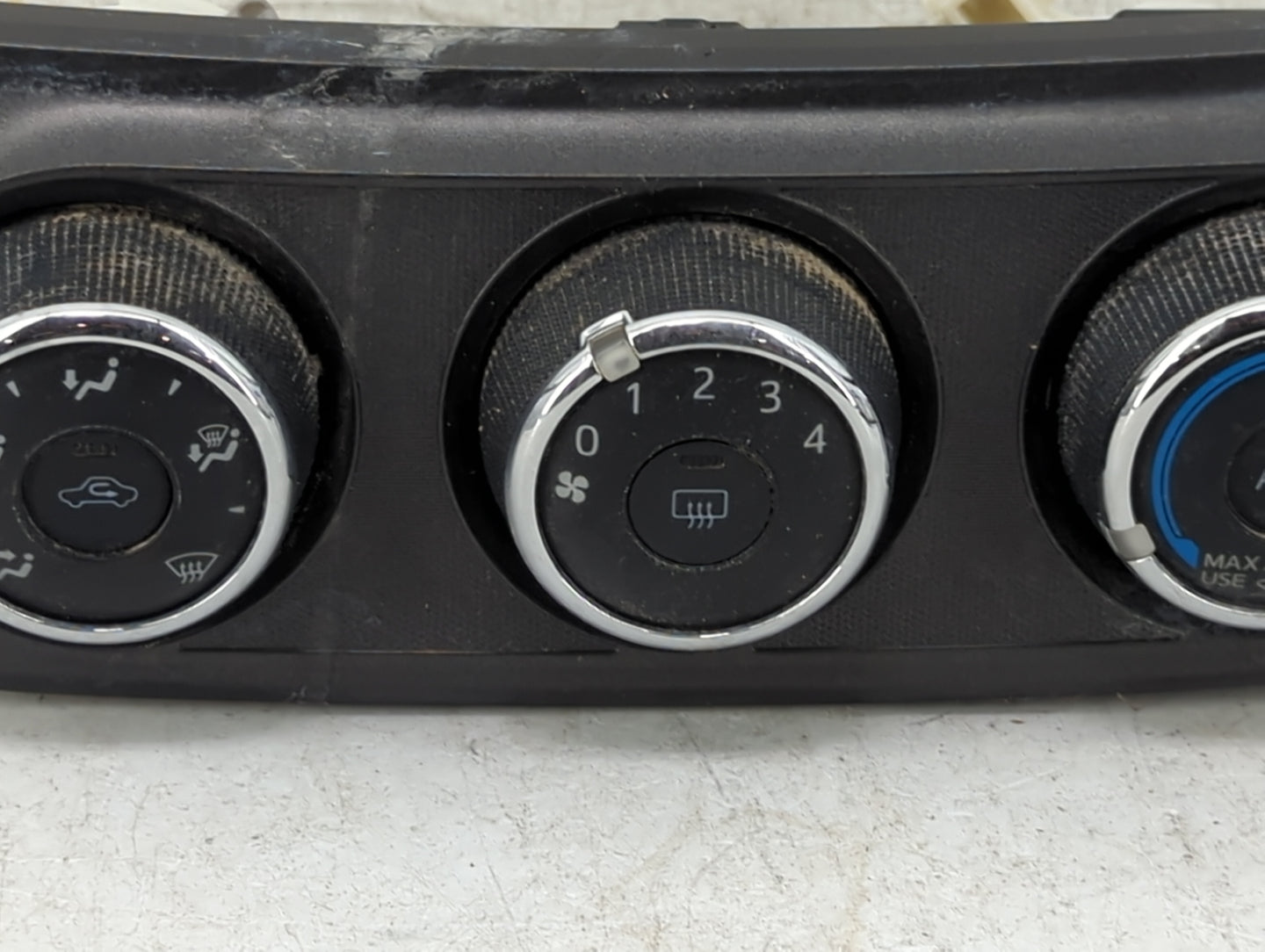 2013-2018 Toyota Rav4 Climate Control Module Temperature AC/Heater Replacement P/N:55901 758734 Fits OEM Used Auto Parts - O
