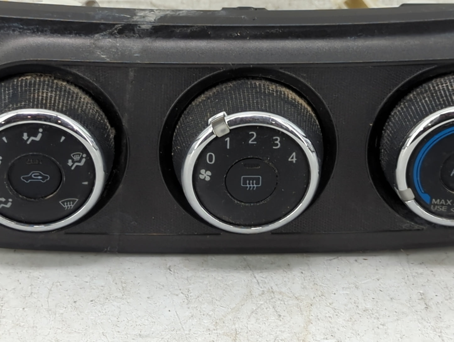 2013-2018 Toyota Rav4 Climate Control Module Temperature AC/Heater Replacement P/N:55901 758734 Fits OEM Used Auto Parts - O
