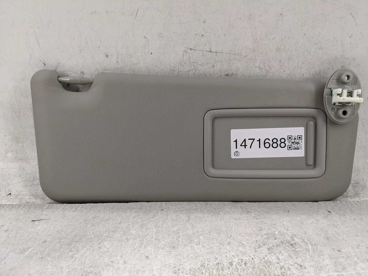 2014 Toyota Rav4 Sun Visor Shade Replacement Passenger Right Mirror Fits OEM Used Auto Parts - Oemusedautoparts1.com