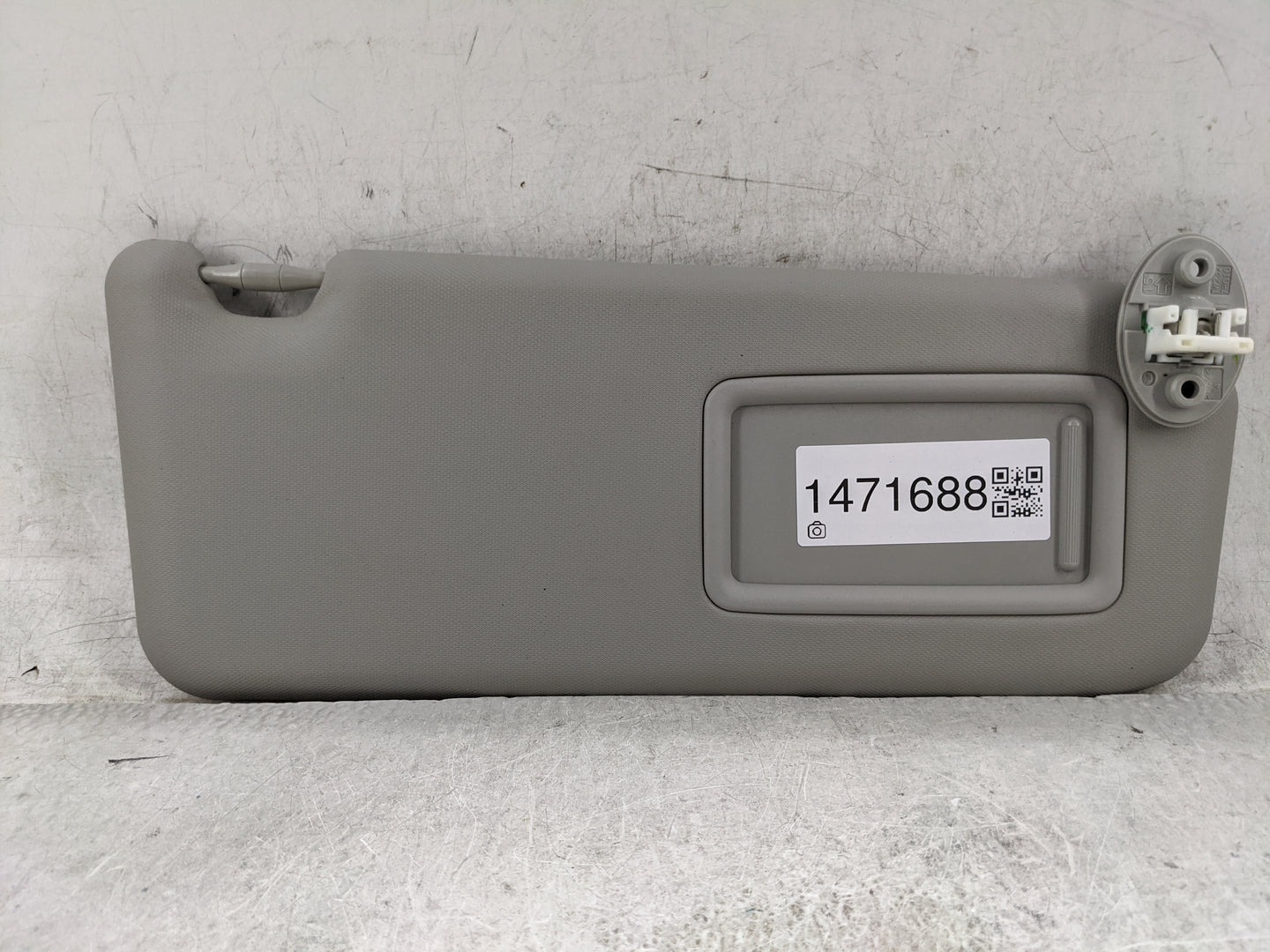 2014 Toyota Rav4 Sun Visor Shade Replacement Passenger Right Mirror Fits OEM Used Auto Parts - Oemusedautoparts1.com