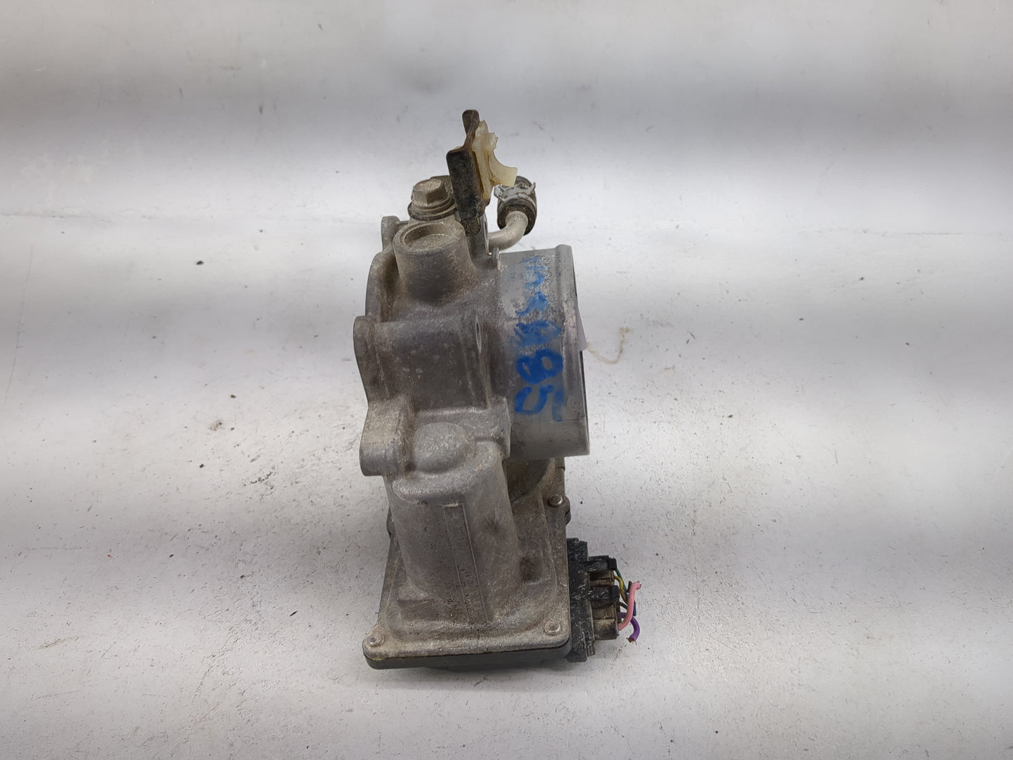 2009-2018 Toyota Rav4 Throttle Body P/N:22030-36010 Fits Fits 2009 2010 2011 2012 2013 2014 2015 2016 2017 2018 2019 OEM Use