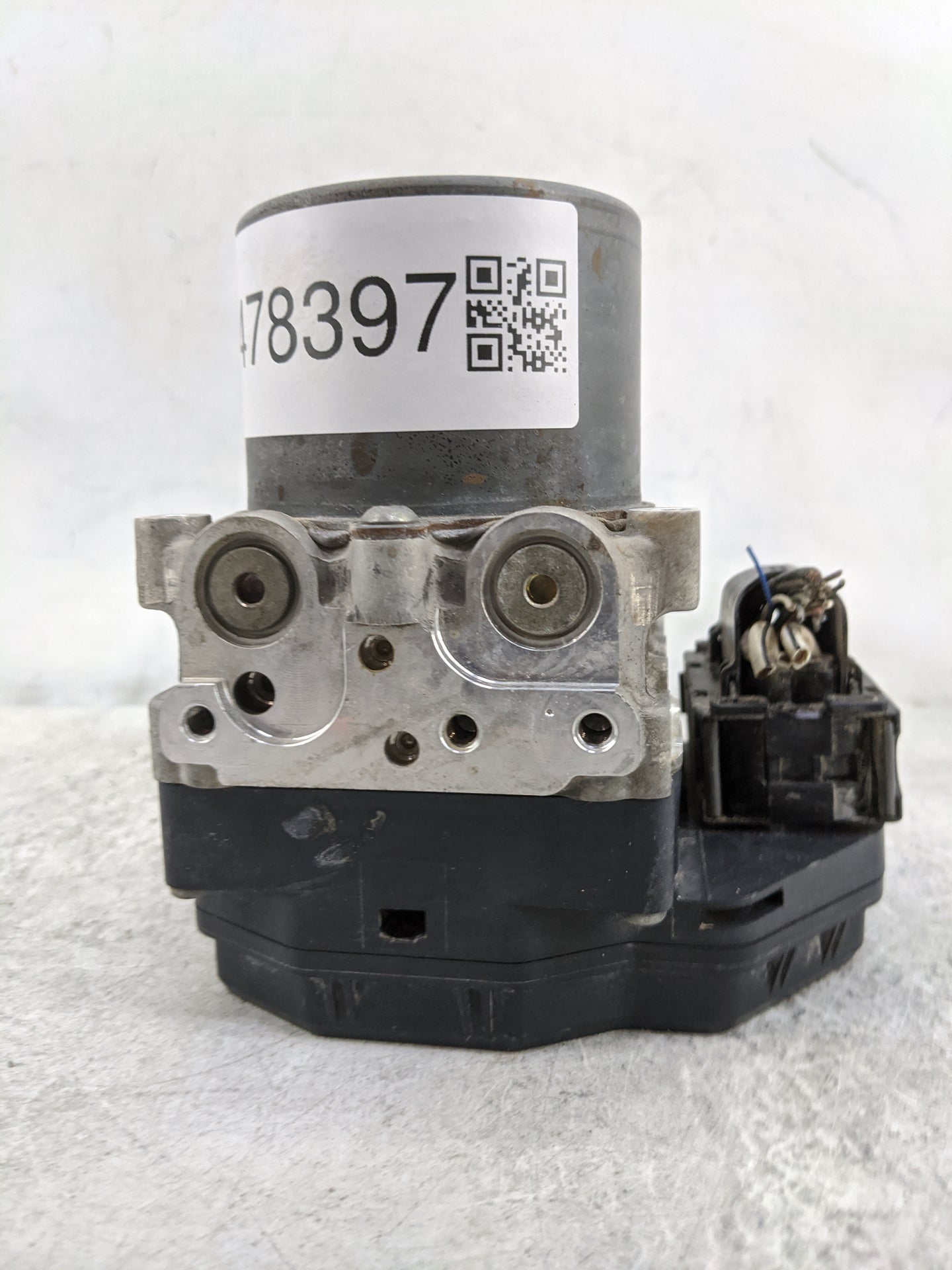 2013-2014 Toyota Rav4 ABS Pump Control Module Replacement P/N:44540-42271 89541-42551, 133000-8670 Fits Fits 2013 2014 OEM U