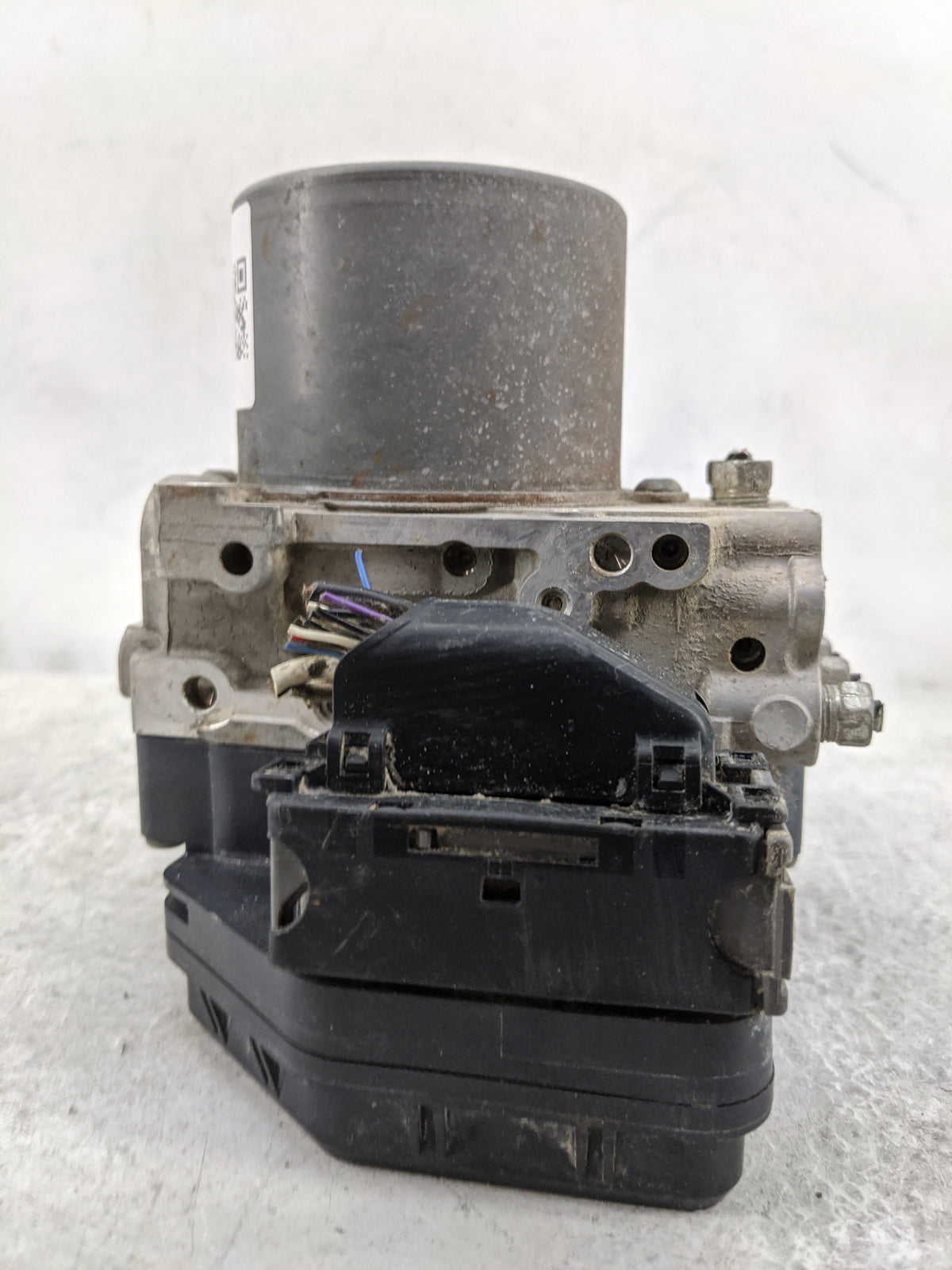 2013-2014 Toyota Rav4 Anti-Lock Brake ABS Pump Module Actuator OEM P/N:44540-42271 89541-42551, 133000-8670 Fits Fits 2013 2
