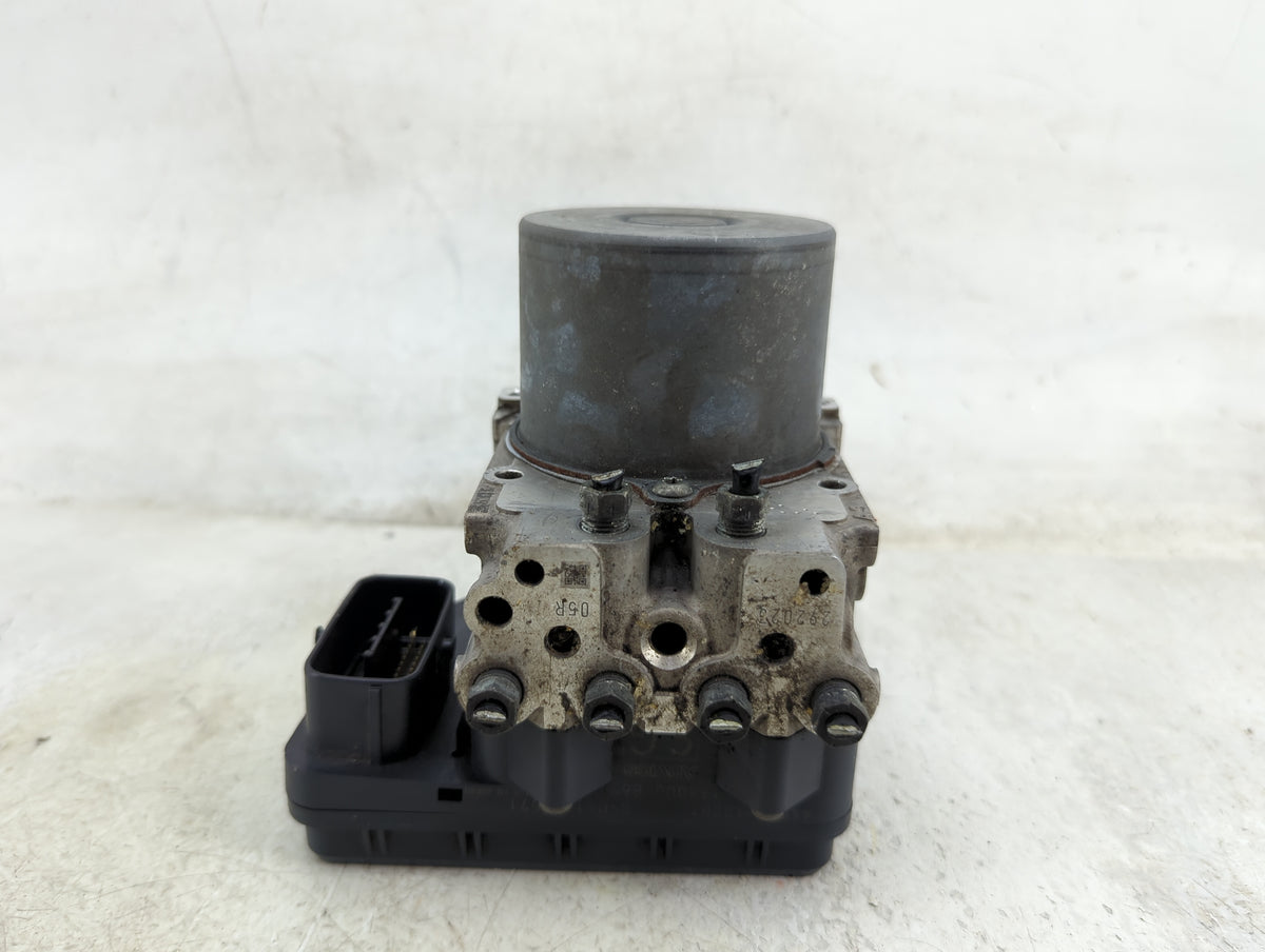 2013-2014 Toyota Rav4 ABS Pump Control Module Replacement Fits Fits 2013 2014 OEM Used Auto Parts - Oemusedautoparts1.com