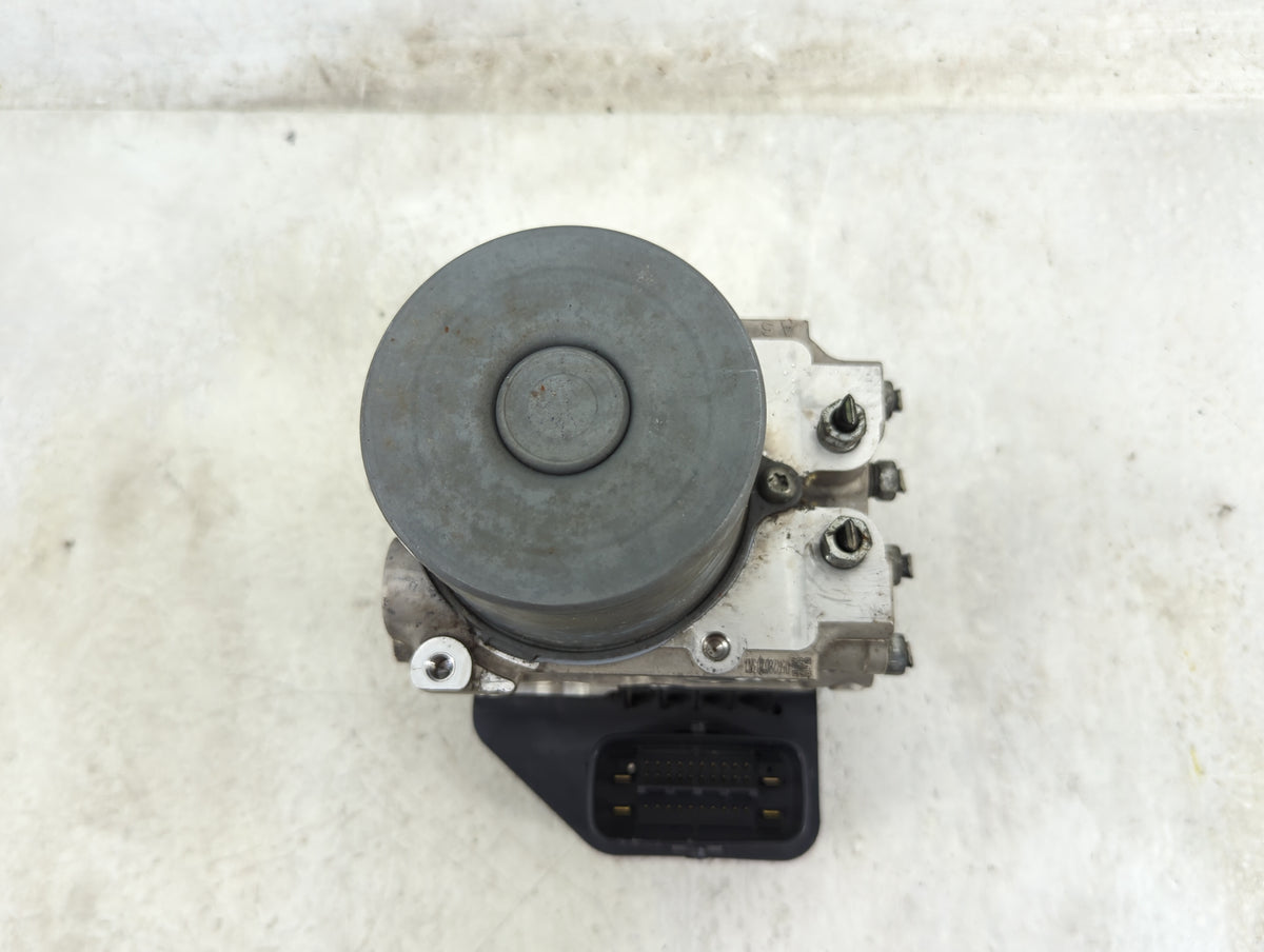 2013-2014 Toyota Rav4 ABS Pump Control Module Replacement Fits Fits 2013 2014 OEM Used Auto Parts - Oemusedautoparts1.com