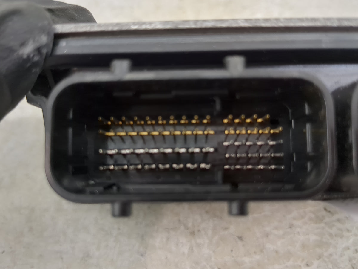 2014 Toyota Rav4 PCM Engine Control Computer ECU ECM PCU OEM P/N:89661-42U40 275600-0310 Fits OEM Used Auto Parts - Oemuseda