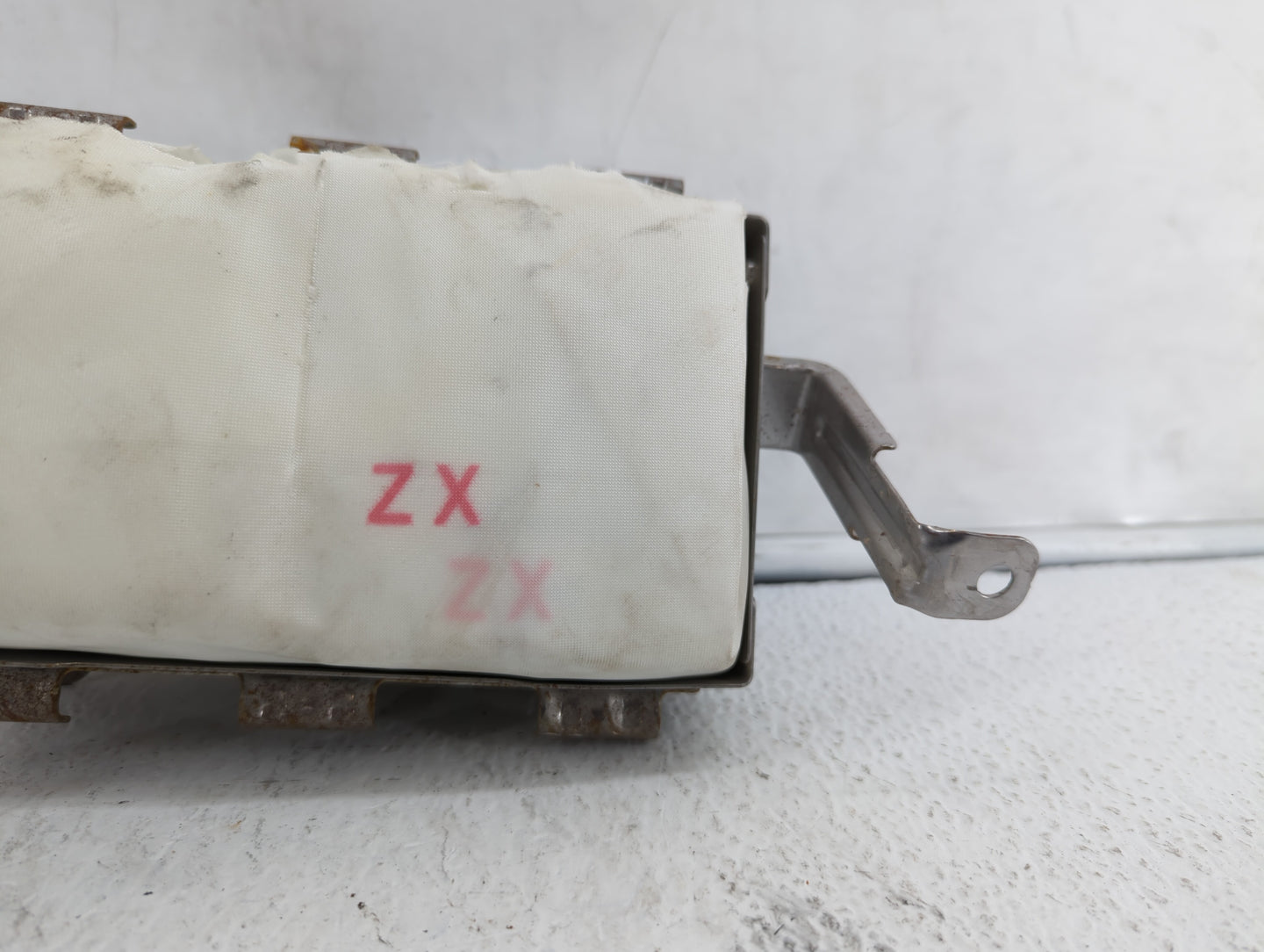 2013-2018 Toyota Rav4 Air Bag Passenger Right Dashboard Oem - Oemusedautoparts1.com