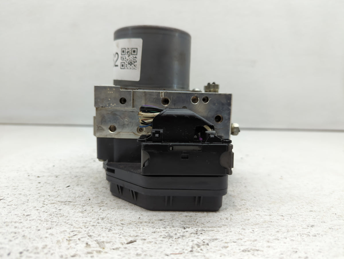 2013-2014 Toyota Rav4 Anti-Lock Brake ABS Pump Module Actuator OEM Fits Fits 2013 2014 OEM Used Auto Parts - Oemusedautopart