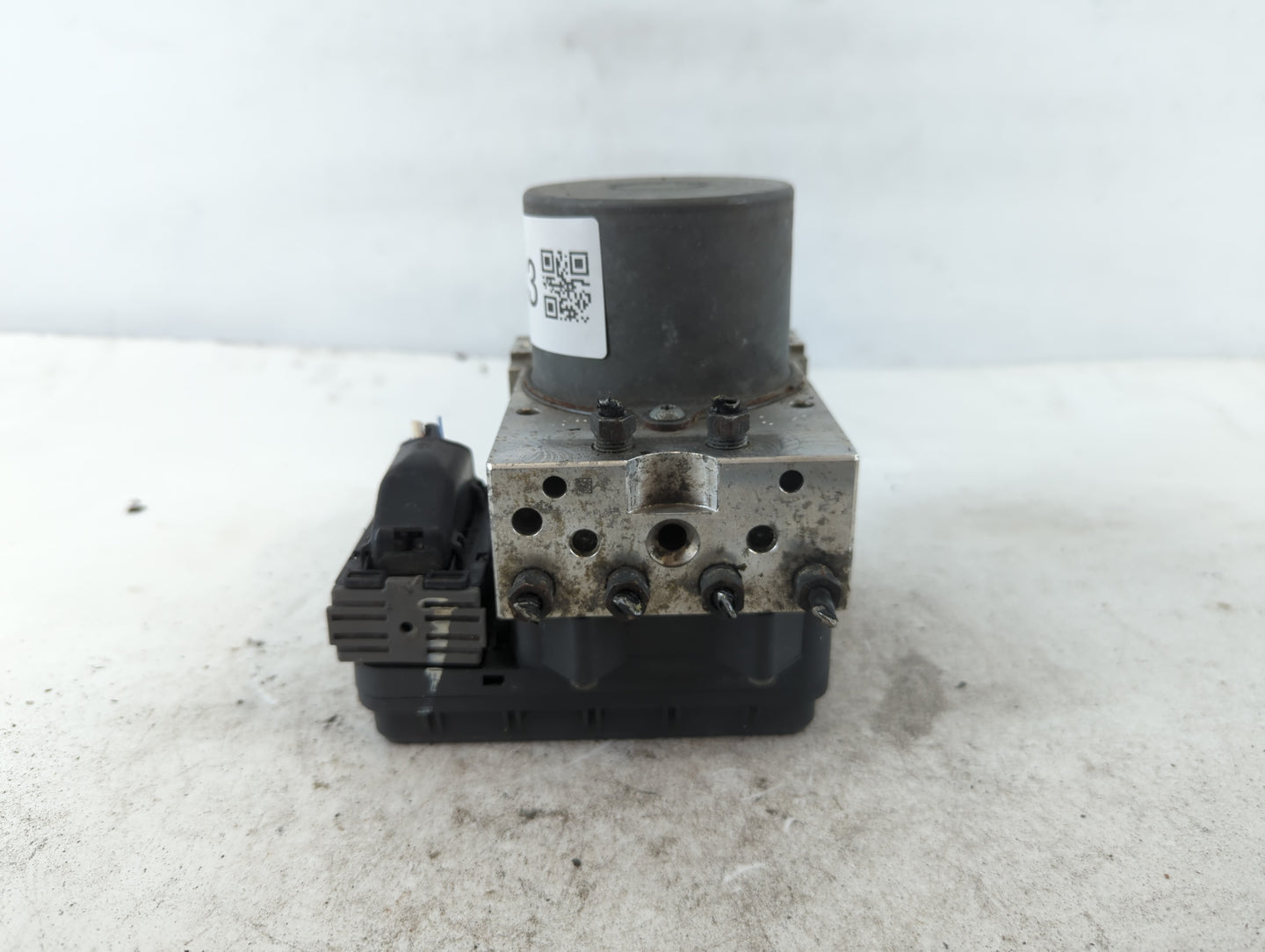 2013-2014 Toyota Rav4 ABS Pump Control Module Replacement Fits Fits 2013 2014 OEM Used Auto Parts - Oemusedautoparts1.com