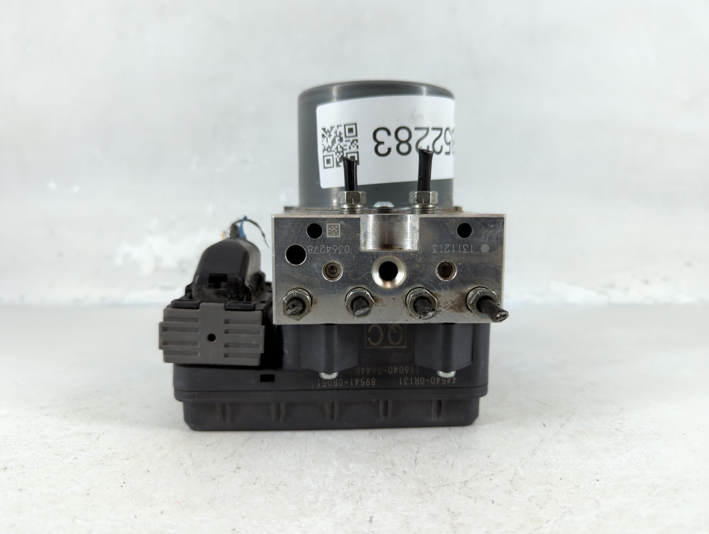 2013-2014 Toyota Rav4 ABS Pump Control Module Replacement P/N:89541-0R051 44540-0R131 Fits Fits 2013 2014 OEM Used Auto Part