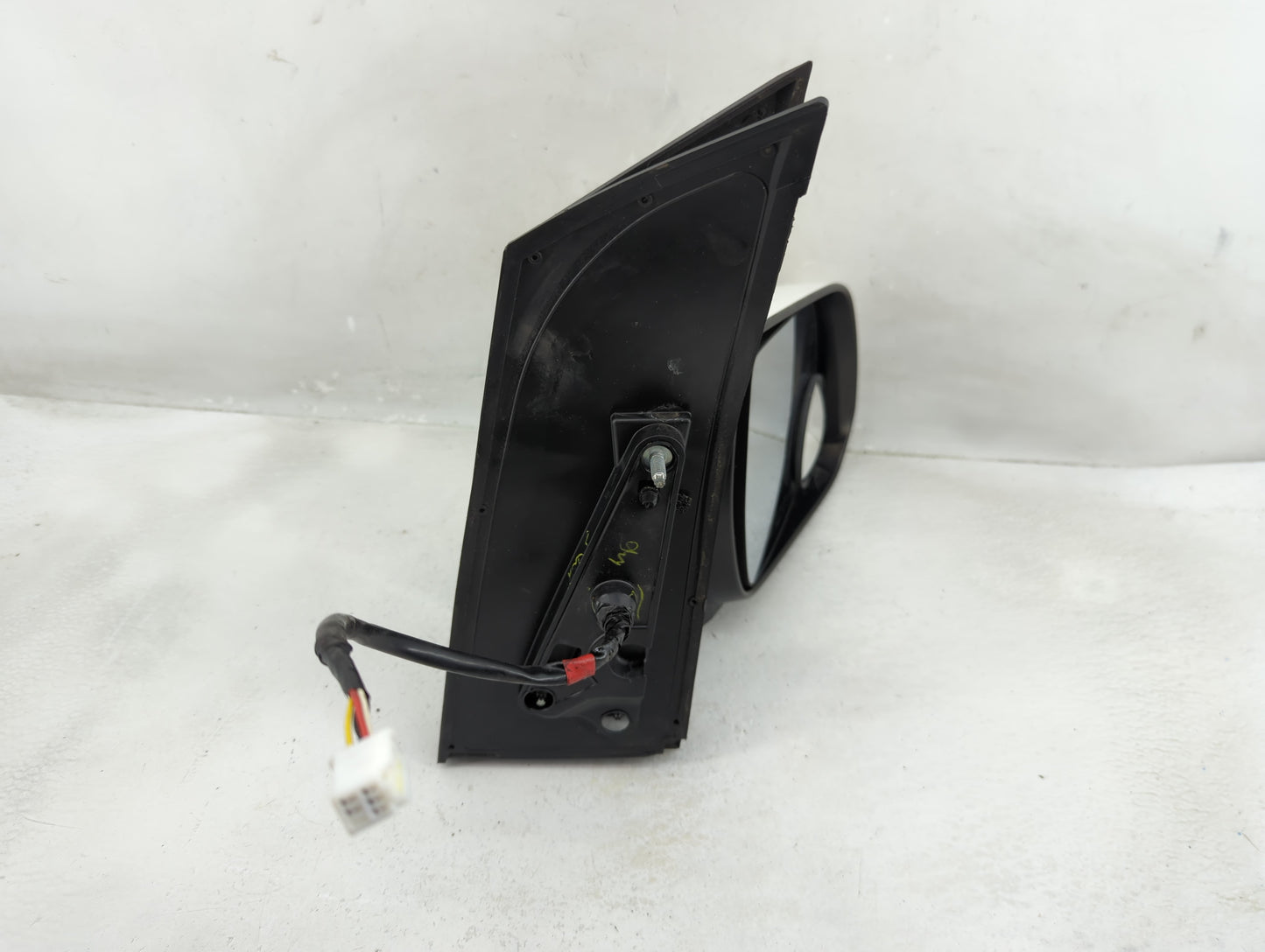 2013-2014 Toyota Sienna Passenger Side View Mirror - Right Door Mirror OEM Used - Oemusedautoparts1.com