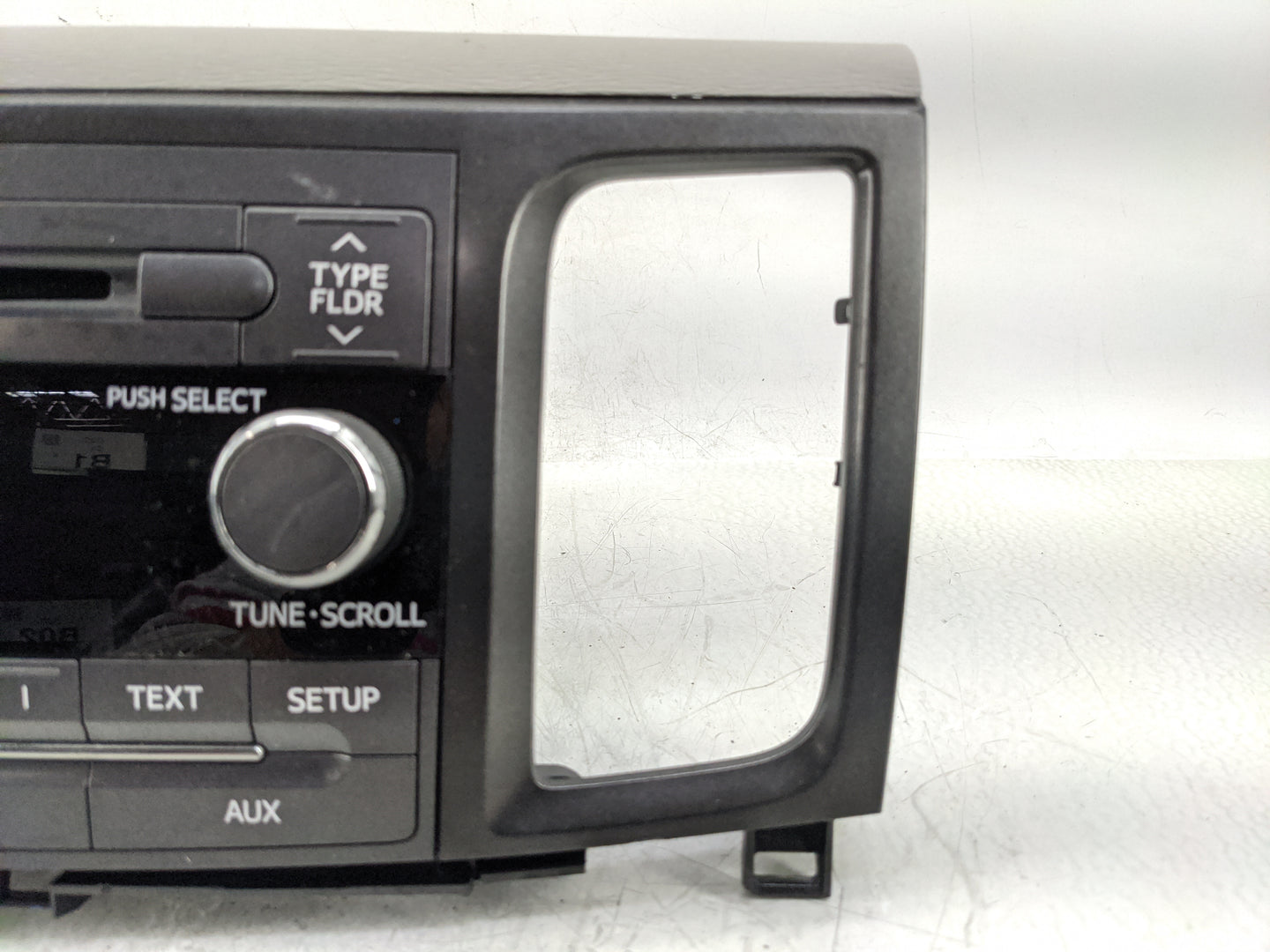 2011-2014 Toyota Sienna Radio AM FM Cd Player Receiver Replacement P/N:86120-08270 Fits Fits 2011 2012 2013 2014 OEM Used Au