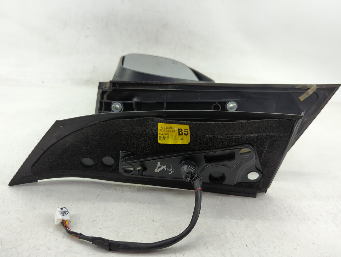 2013-2014 Toyota Sienna Passenger Side View Mirror - Right Door Mirror OEM Used - Oemusedautoparts1.com